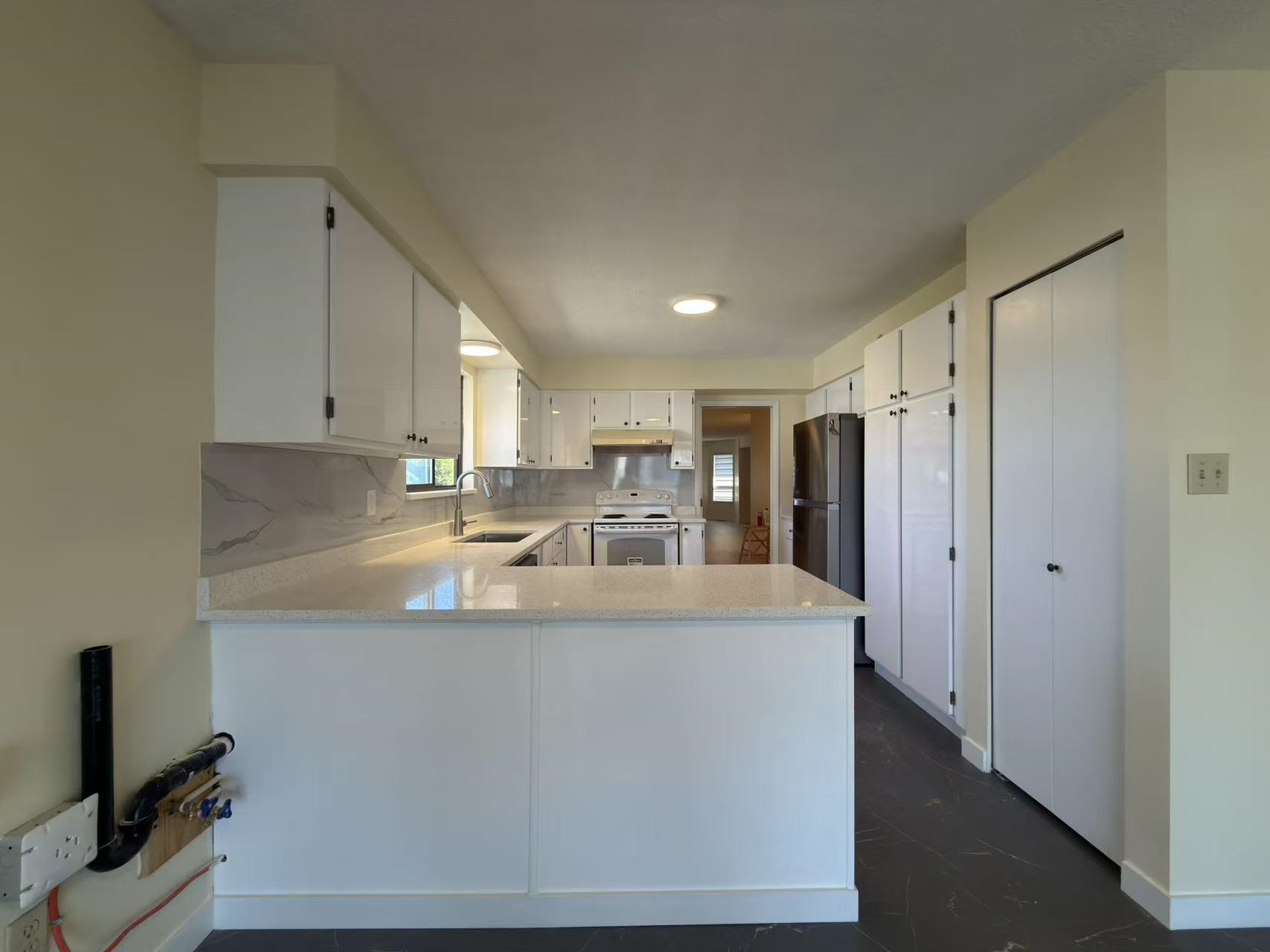 Additional image 2 of 2175 54 Avenue E, Vancouver, BC, V5P 1Y5