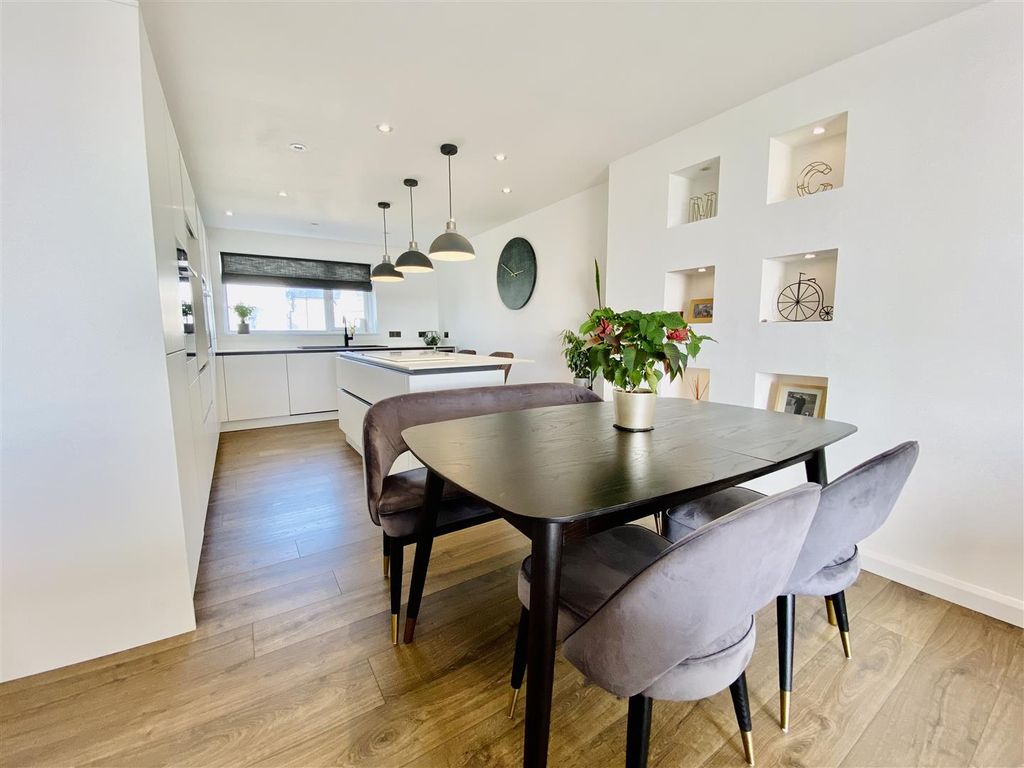 Additional image 4 of 5 bed town house for saleVictoria Parade, Pwllheli LL53