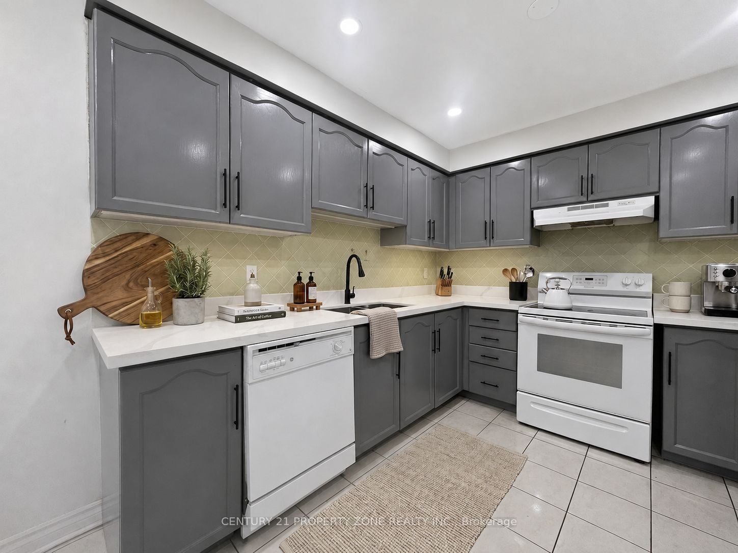 65 Shady Pine Circle, Brampton, ON, L6R 1K3 photo 4
