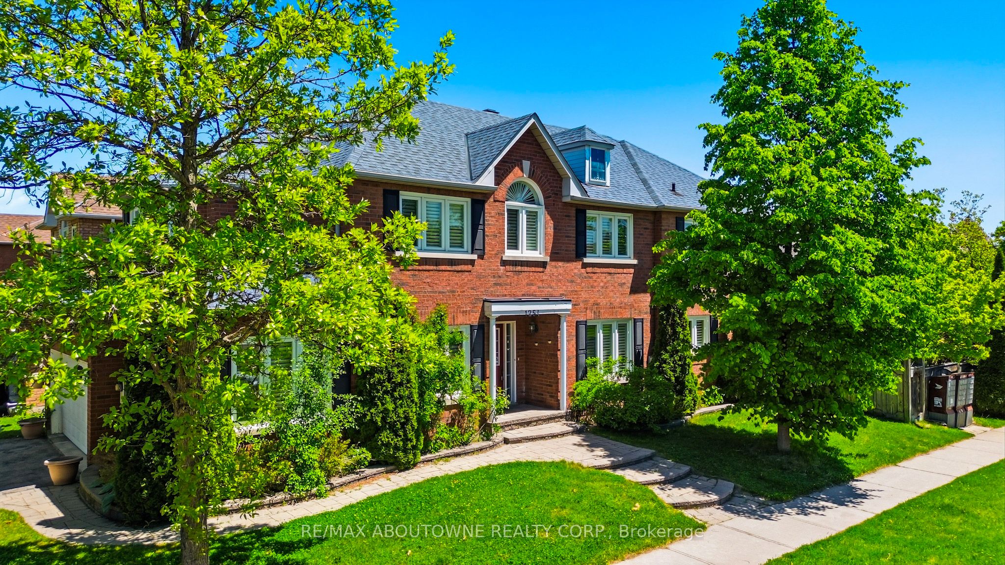 1254 Bingham Road, Oakville, ON, L6M 3S9