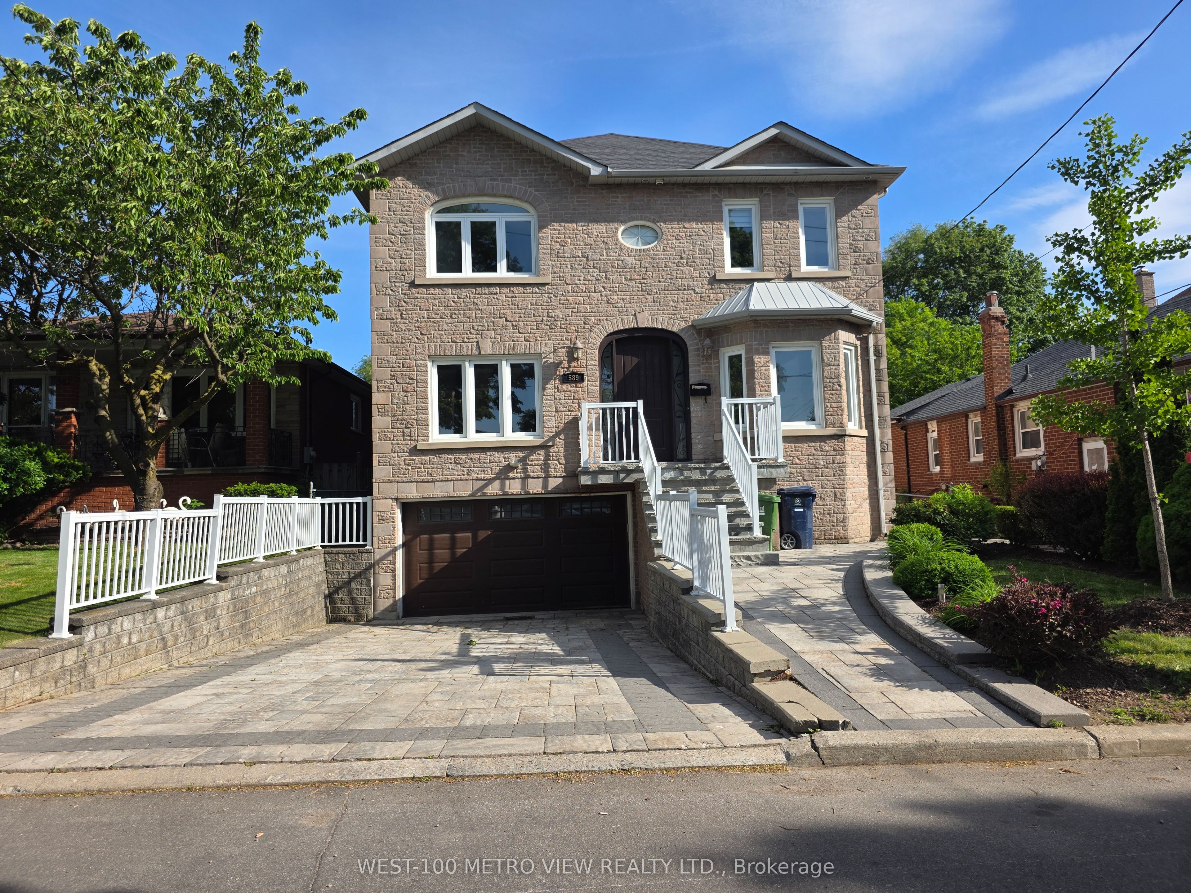 589 Glen Park Avenue, Toronto, ON, M6B 2G4