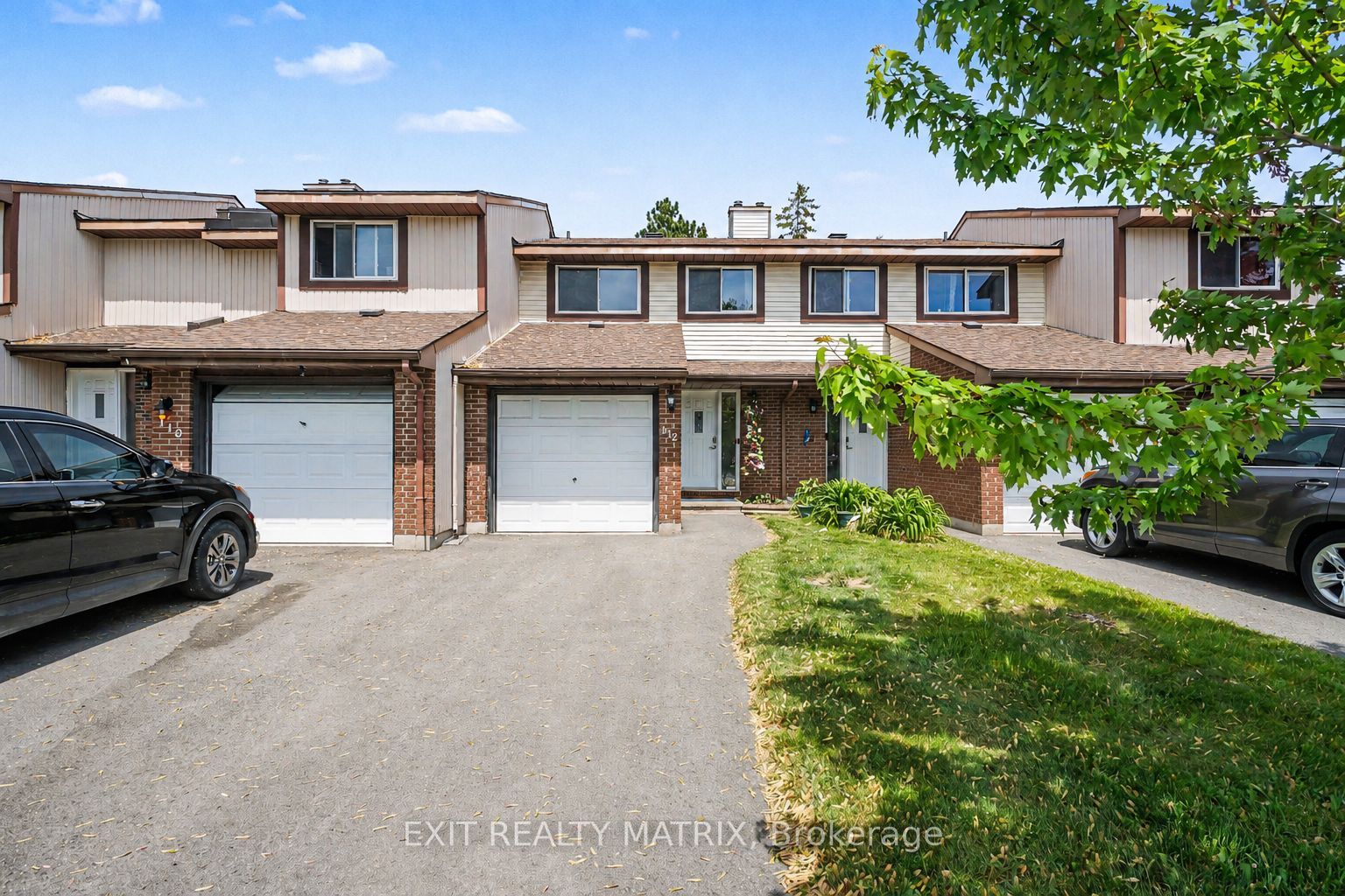 112 Castlefrank Road, Ottawa, ON, K2L 2Y8