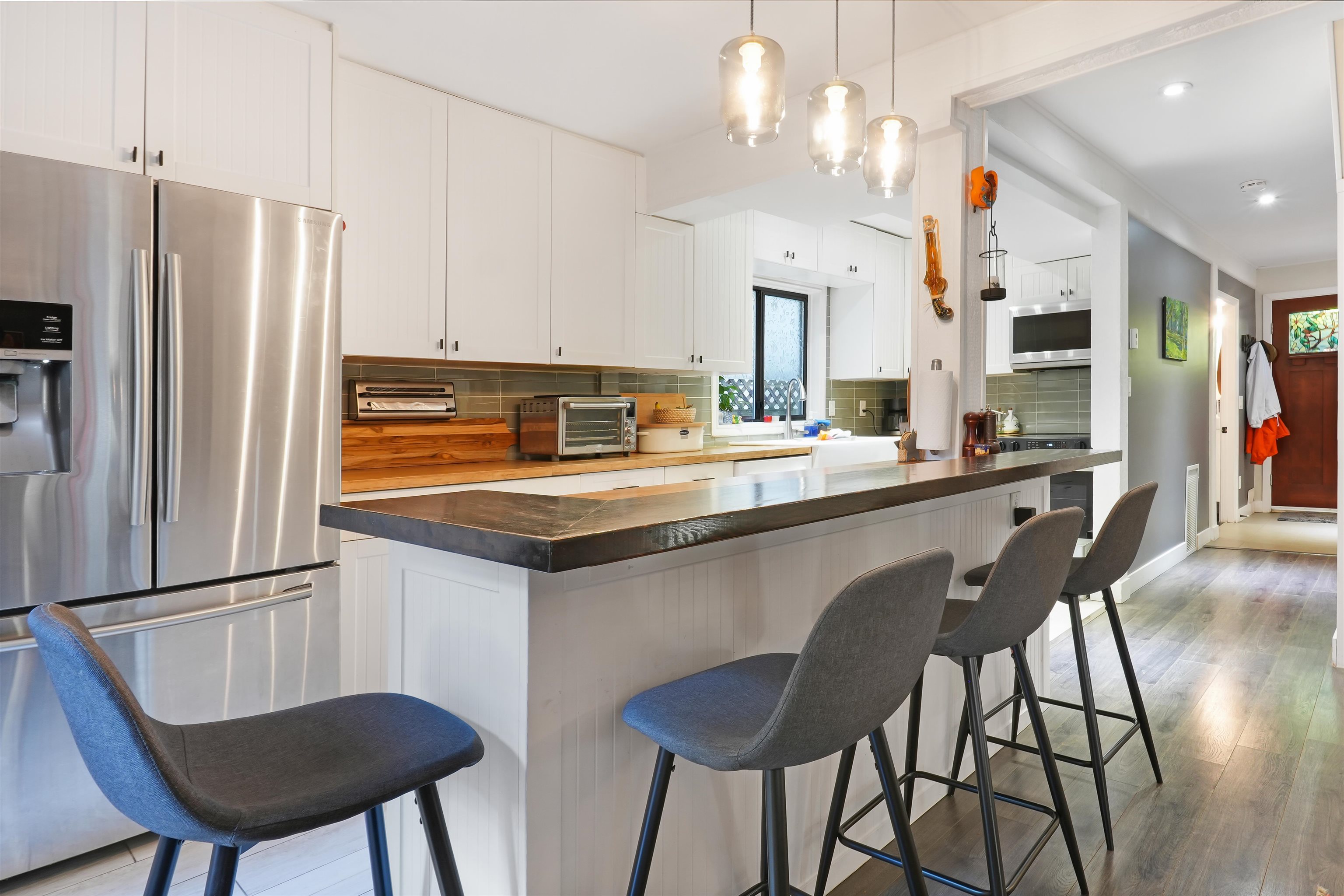 4990 Capilano Road, North Vancouver, BC, V7R 4K6 photo 4