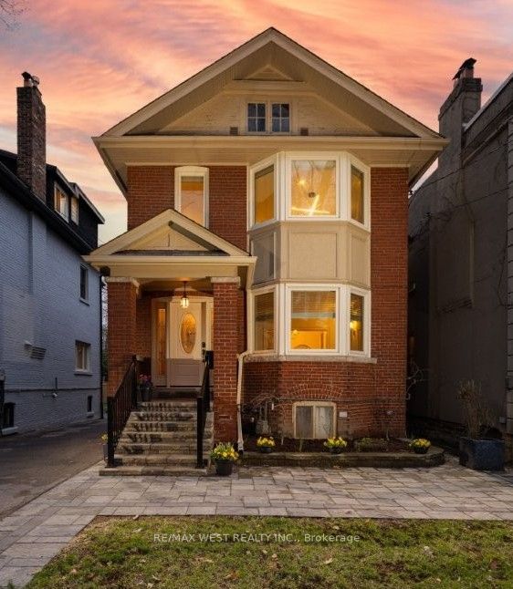 311 St Clair Avenue E, Toronto, ON, M4T 1P3 photo 2