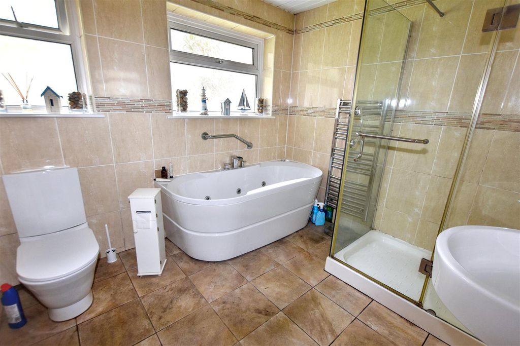 Additional image 13 of 4 bed detached bungalow for salePark Road, Redruth TR15