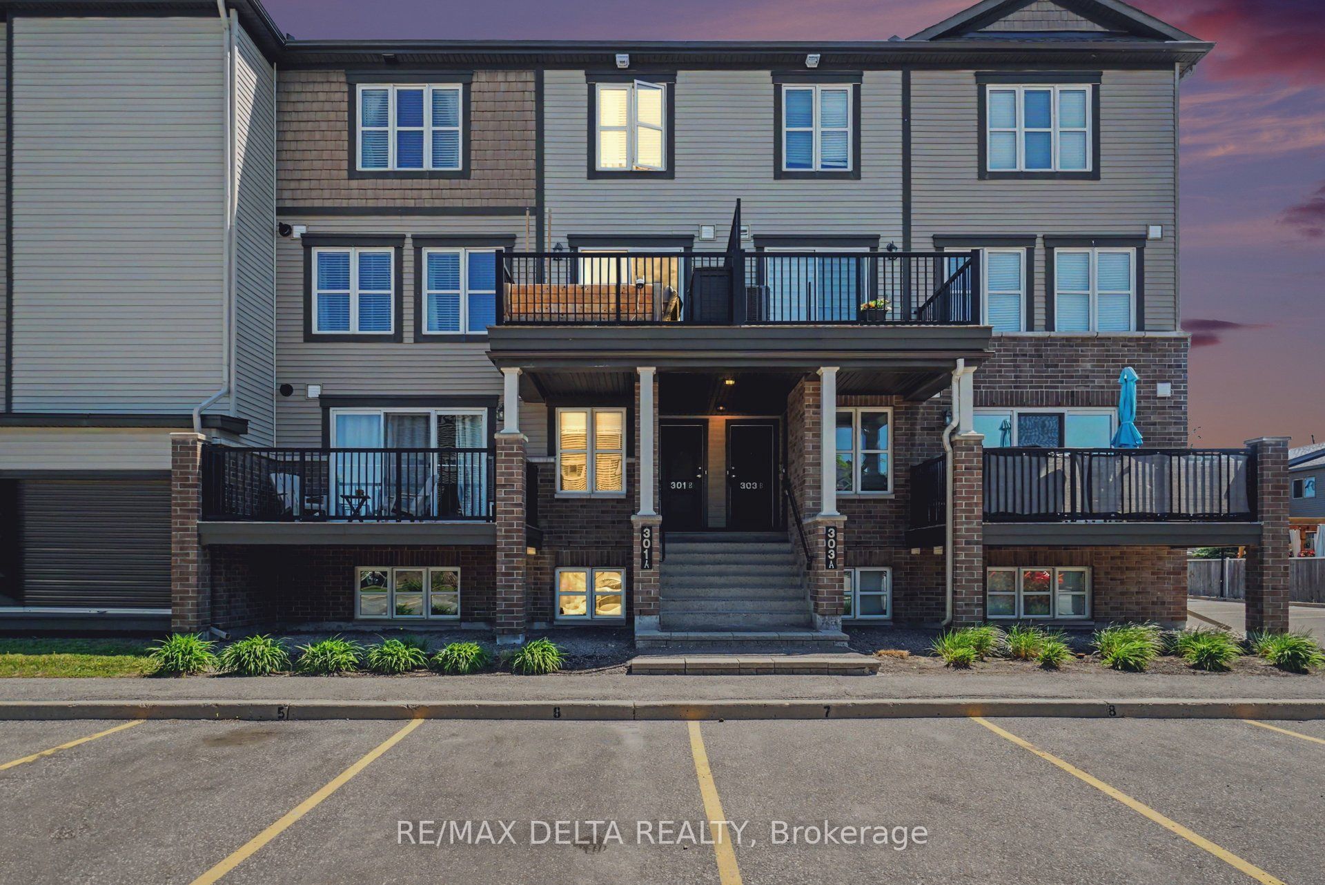 216-301B Des Tilleuls Private, Ottawa, ON, K4A 1B7