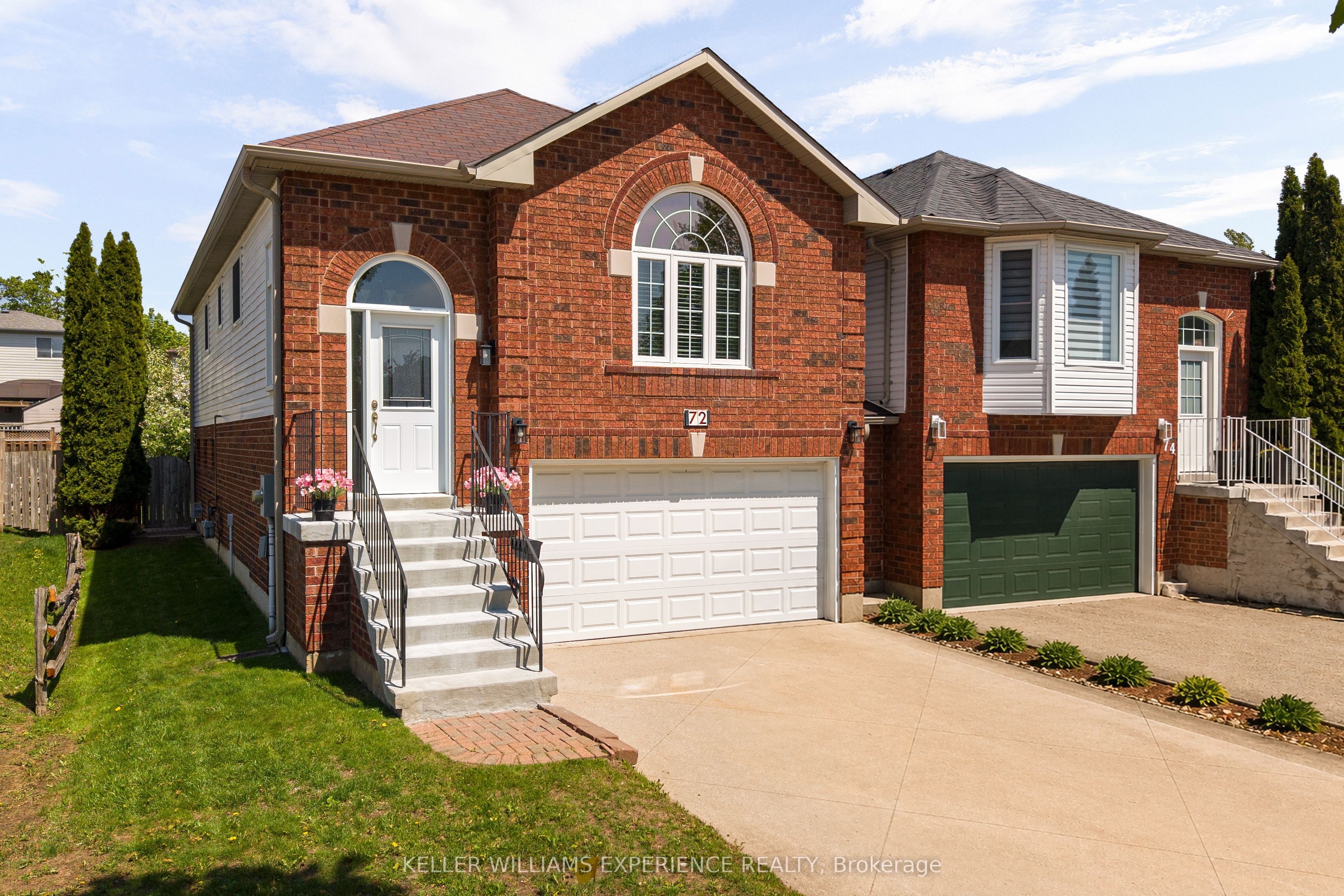 72 Rundle Crescent, Barrie, ON, L4N 8E6
