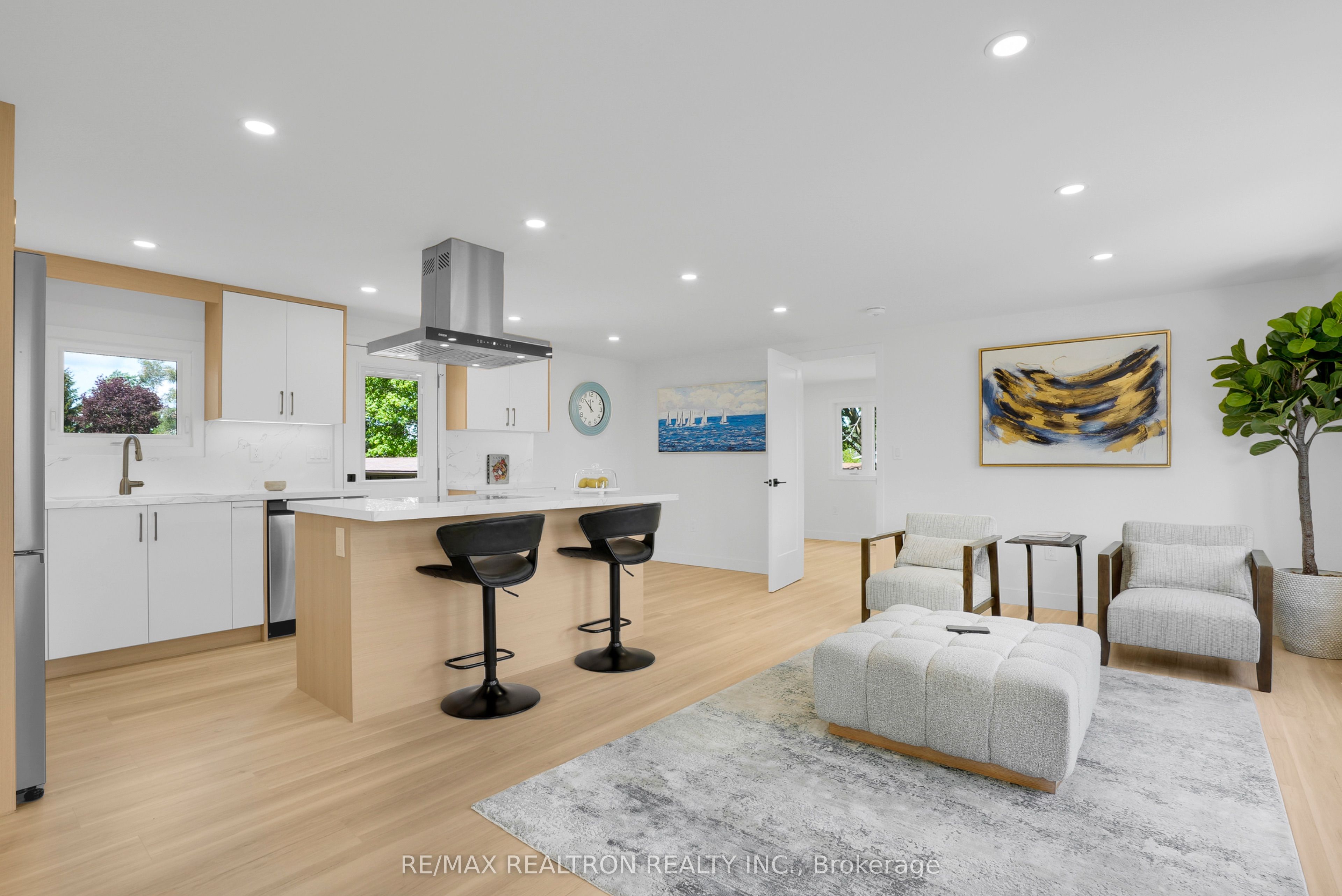 41 Trefoil Drive N, Innisfil, ON, L9S 1P7 photo 4