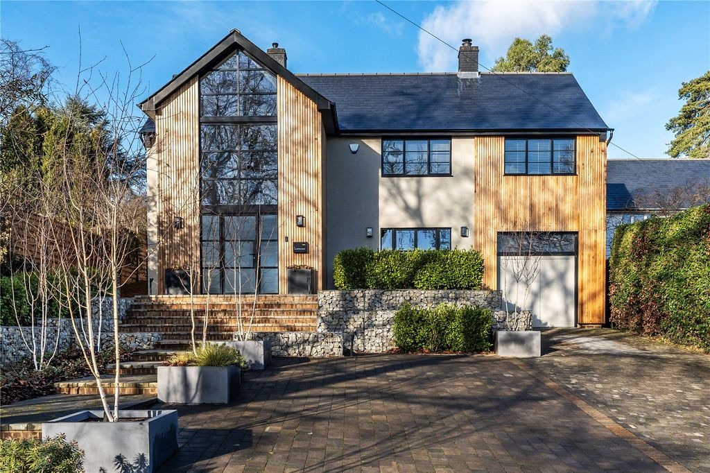 5 bed detached house for saleGatton Road, Reigate, Surrey RH2