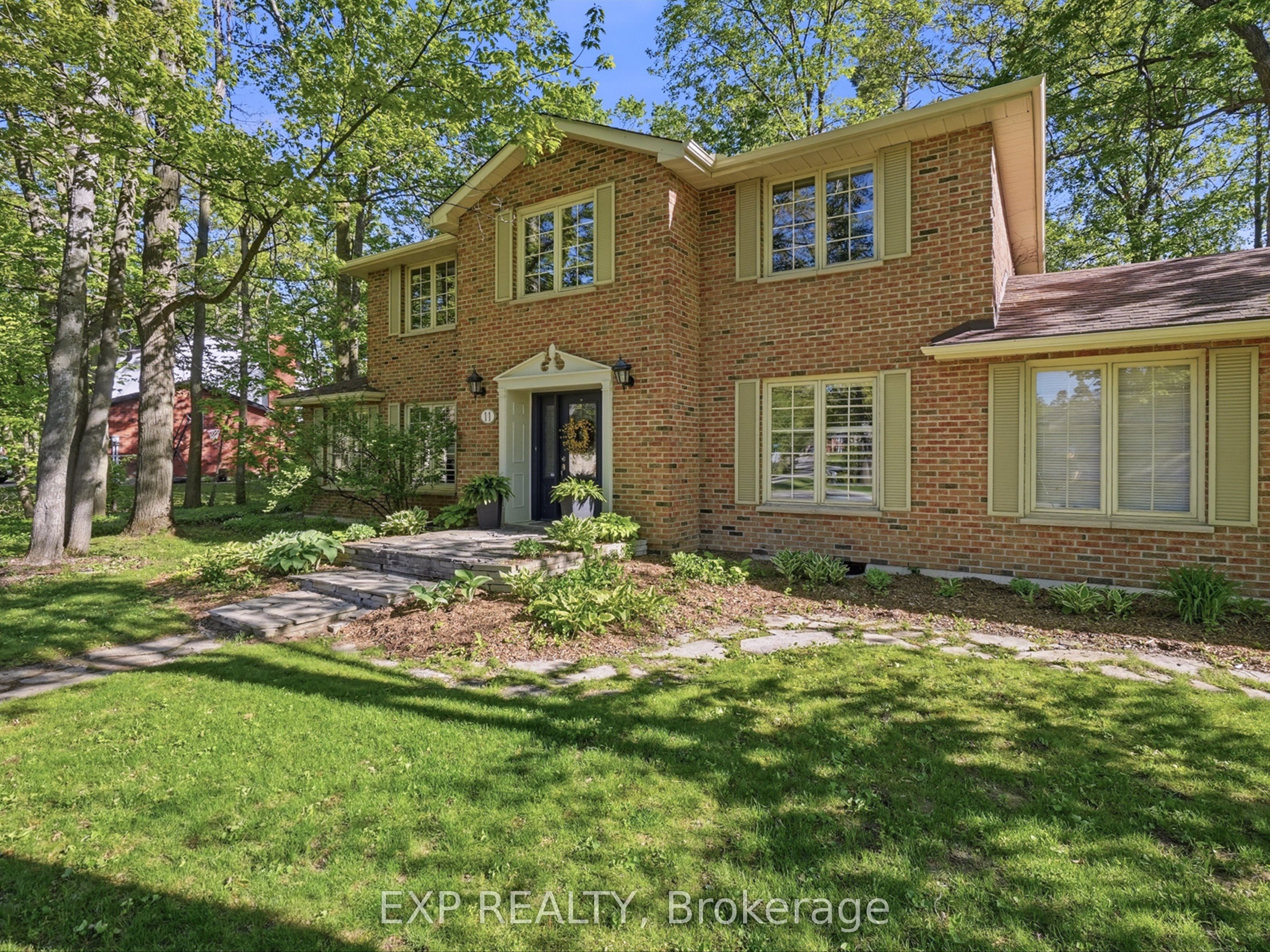 11 Spence Avenue, Springwater, ON, L9X 0P2 photo 4