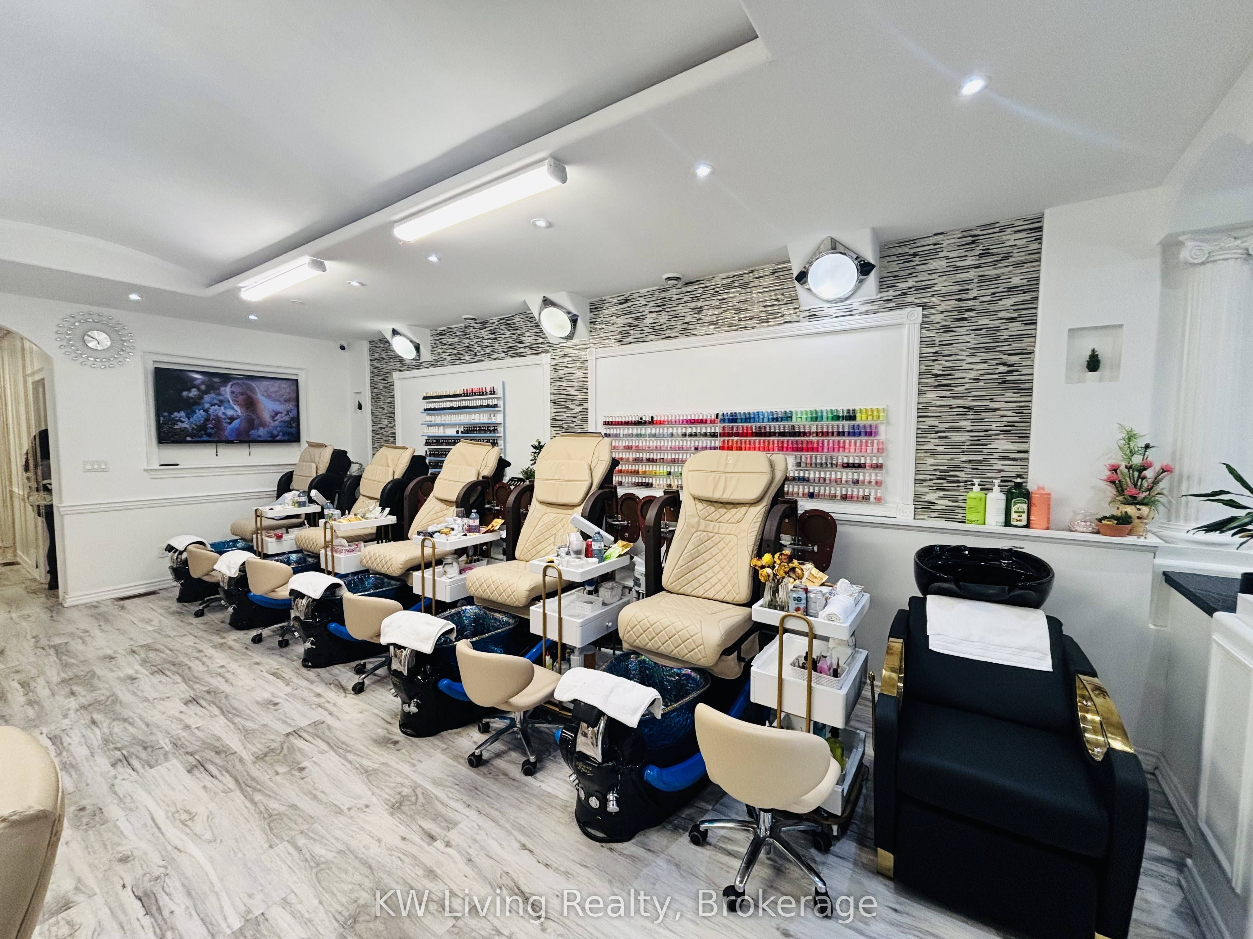 Additional image 3 of 1844 Lakeshore Road W, Mississauga, ON, L5J 1J7