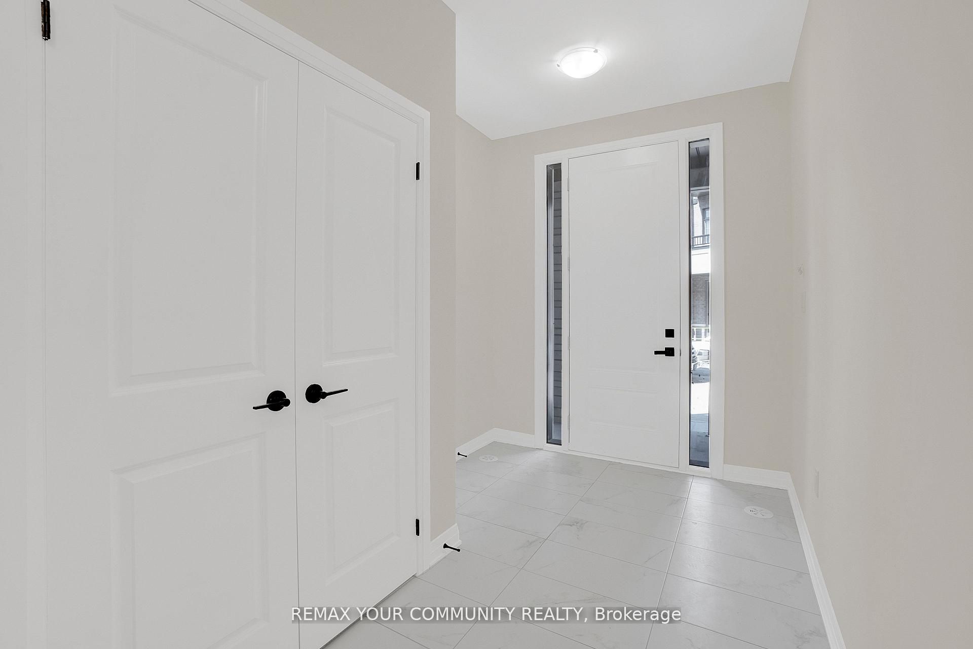 83 Archambault Way, Vaughan, ON, L4L 1A6 photo 3
