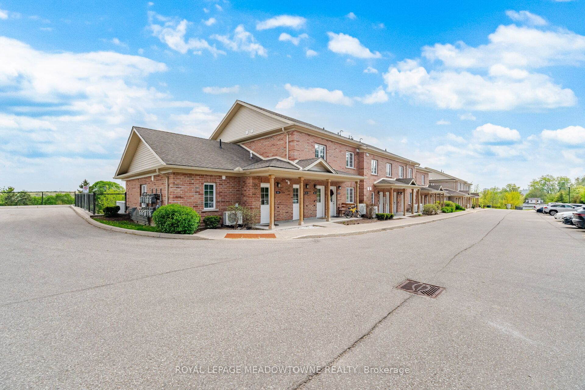 207-7 Cityview Drive S, Guelph, ON, N1E 0R1 photo 3