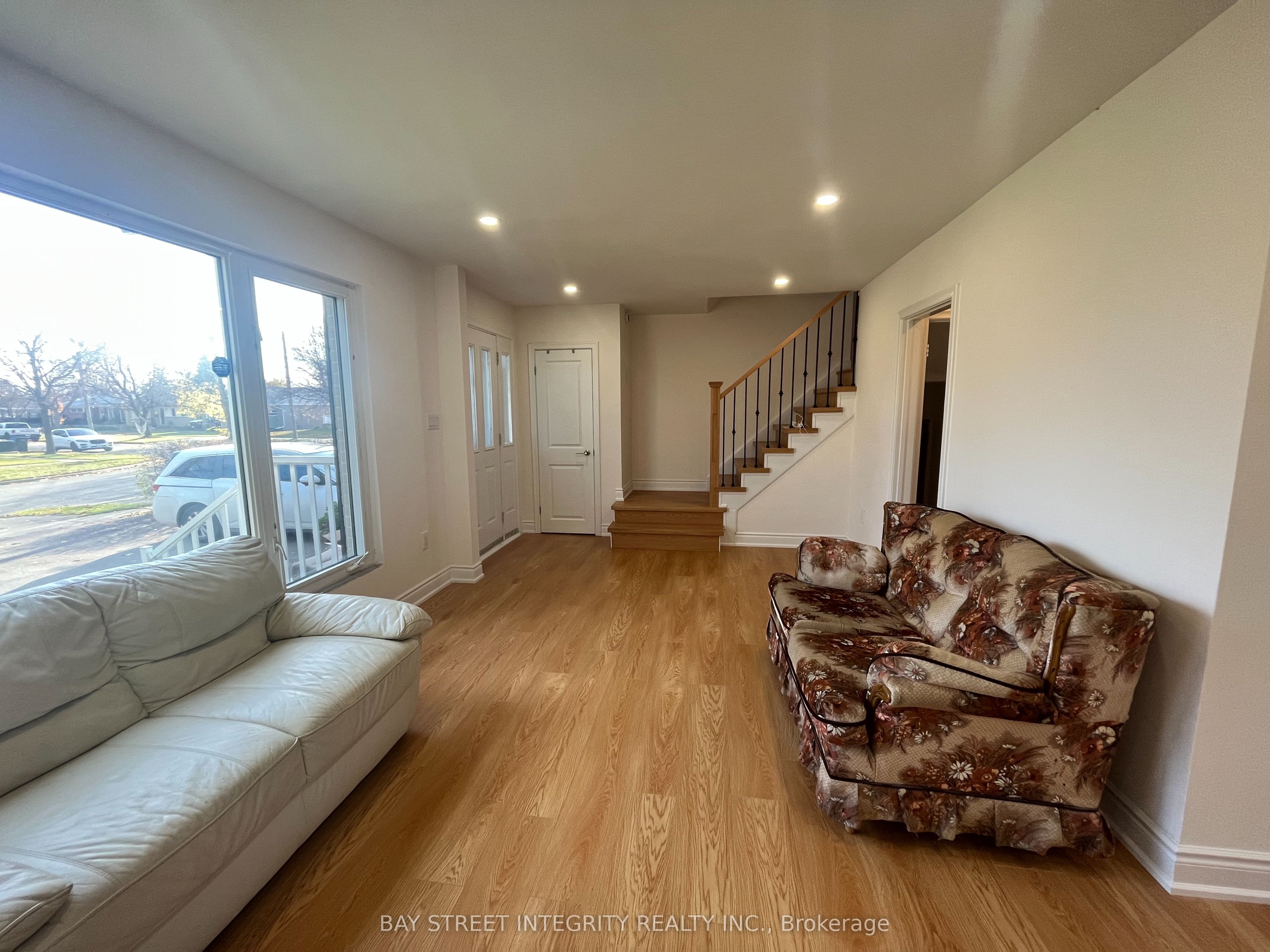 Additional image 2 of 26 Morpeth Road, Brampton, ON, L6W 2Z2