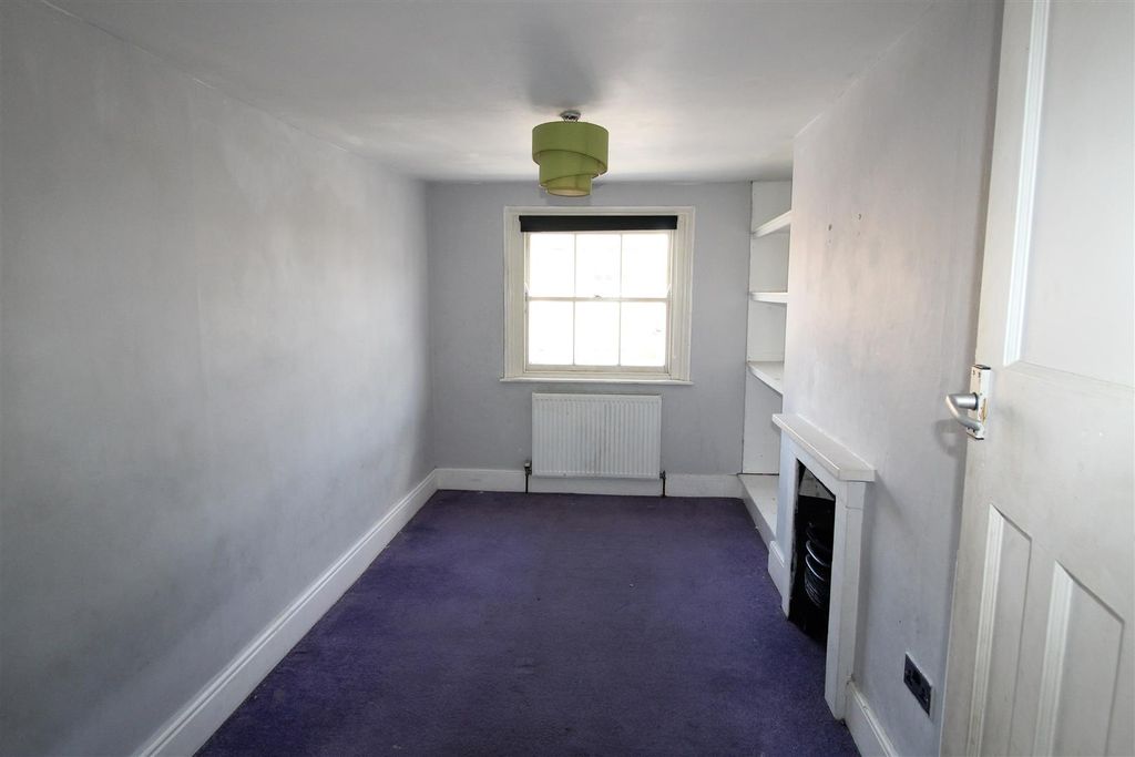 Additional image 7 of 2 bed flat for saleBroadway, Sheerness ME12