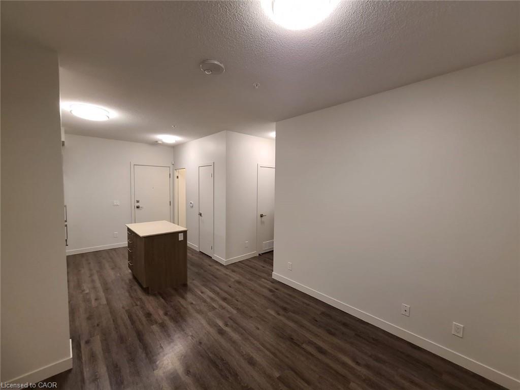901-2087 Fairview Street, Burlington, ON, L7R 0E5 photo 4