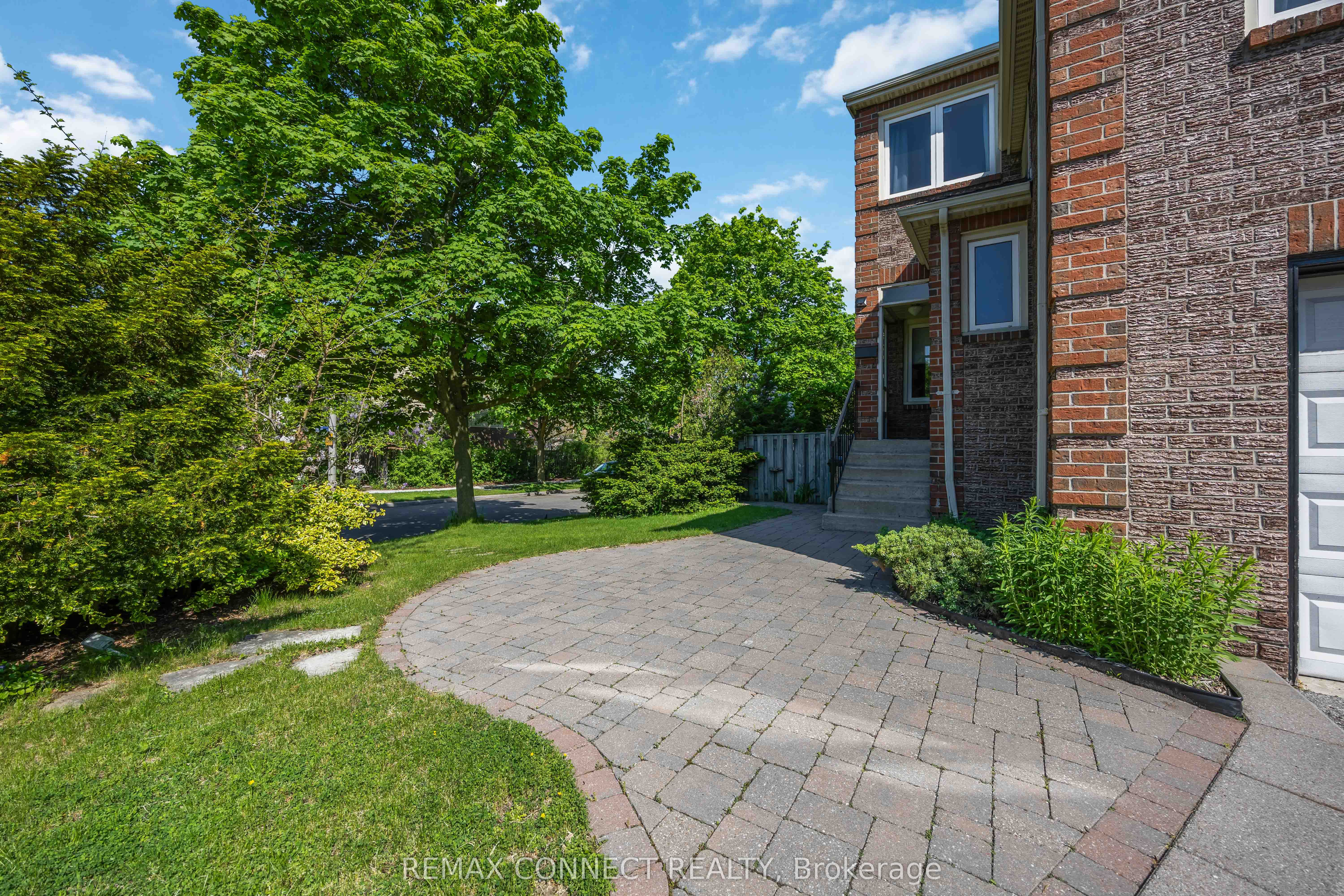 Additional image 2 of 64 Coalport Drive, Toronto, ON, M1N 4B7