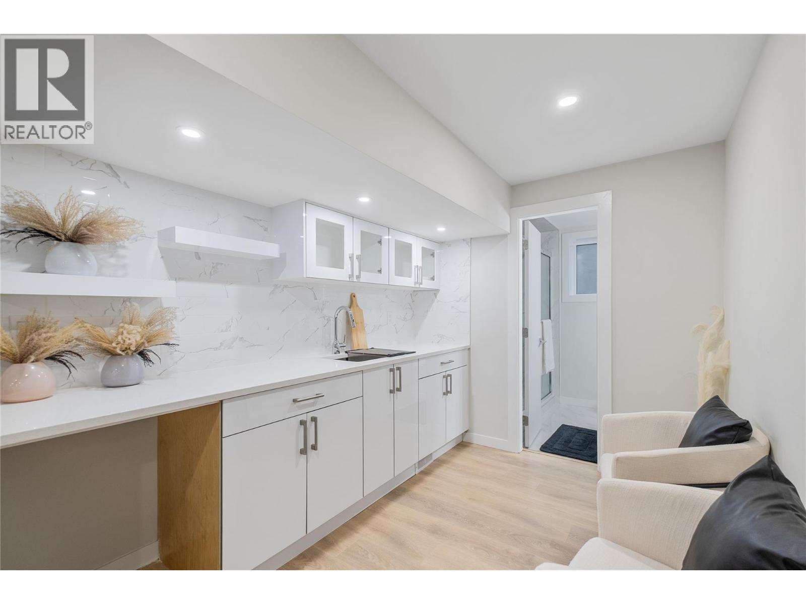 Additional image 2 of 1291 Mountainview Street, Kelowna, BC, V1Y4M9