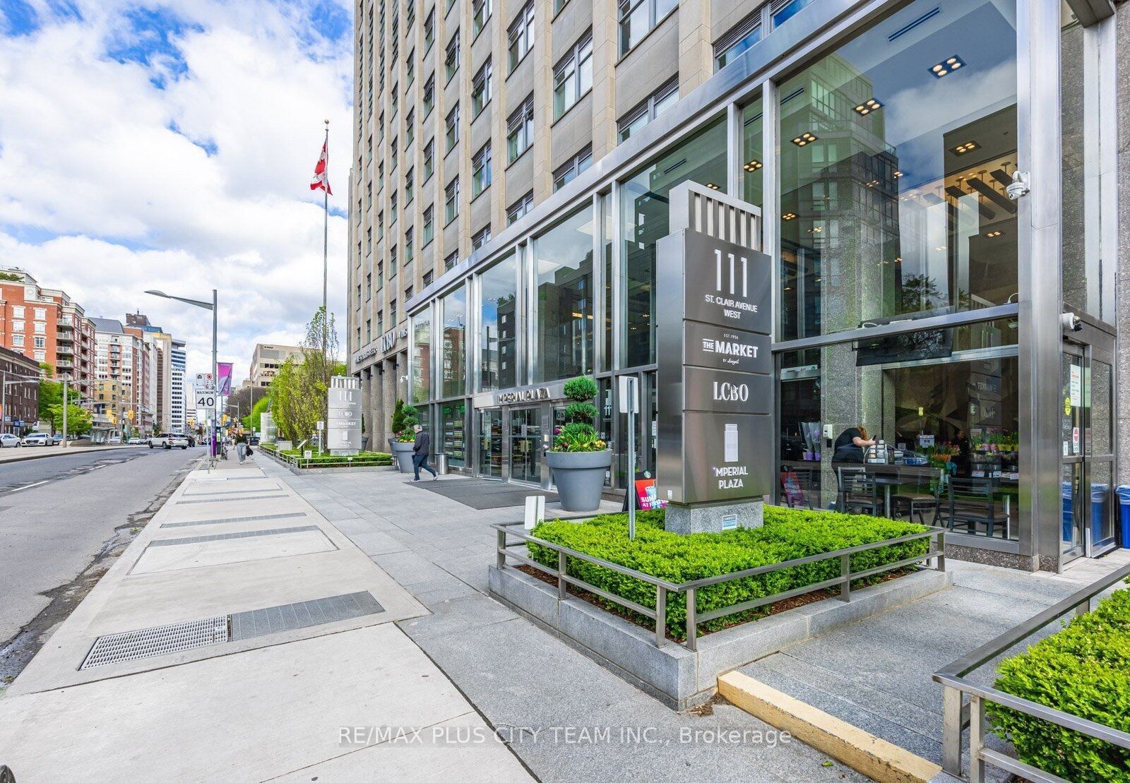 Additional image 2 of 902-111 St. Clair Avenue W, Toronto, ON, M4V 1N5