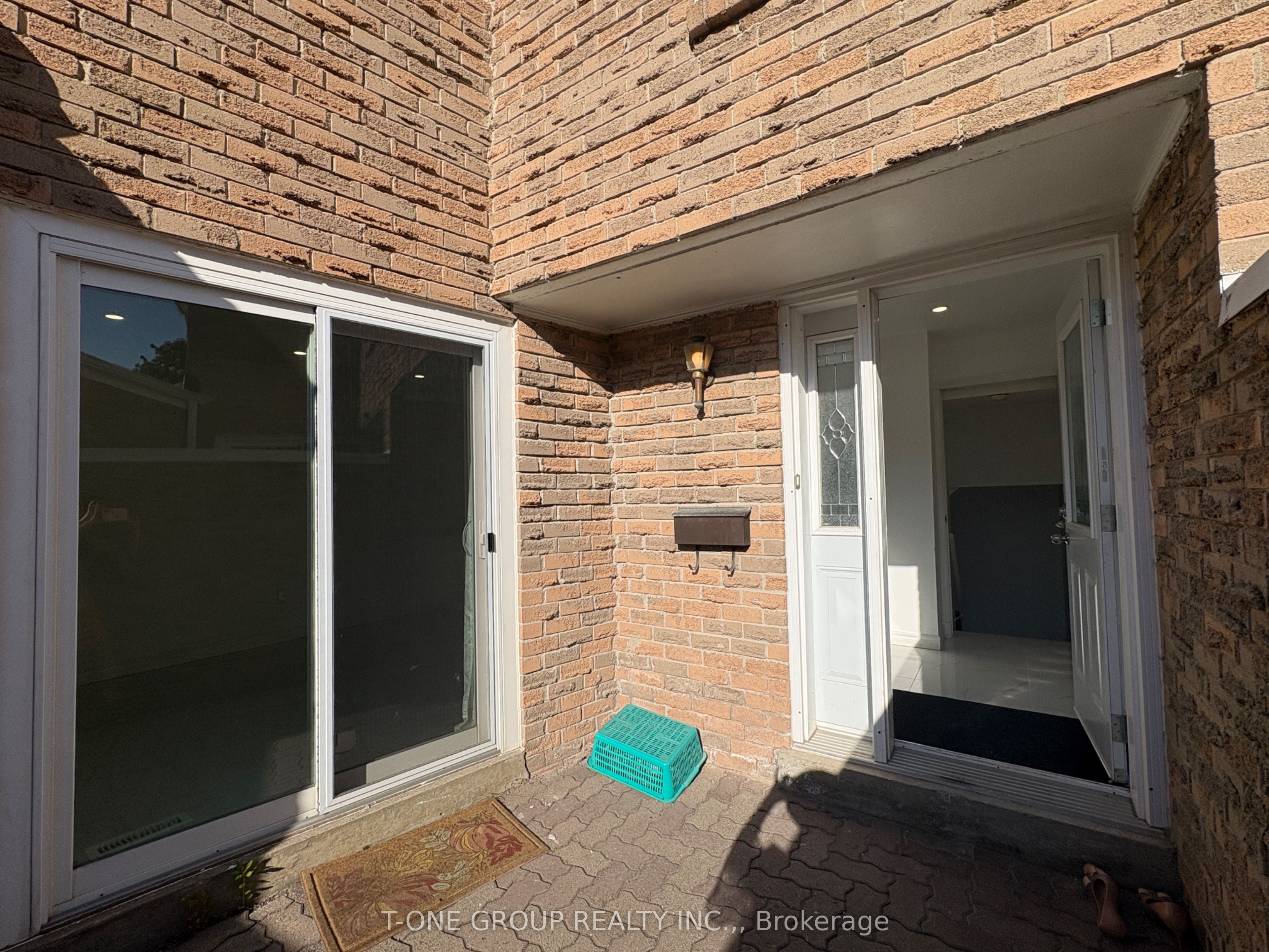 Additional image 2 of 49 Ambercroft Boulevard, Toronto, ON, M1W 2Z6