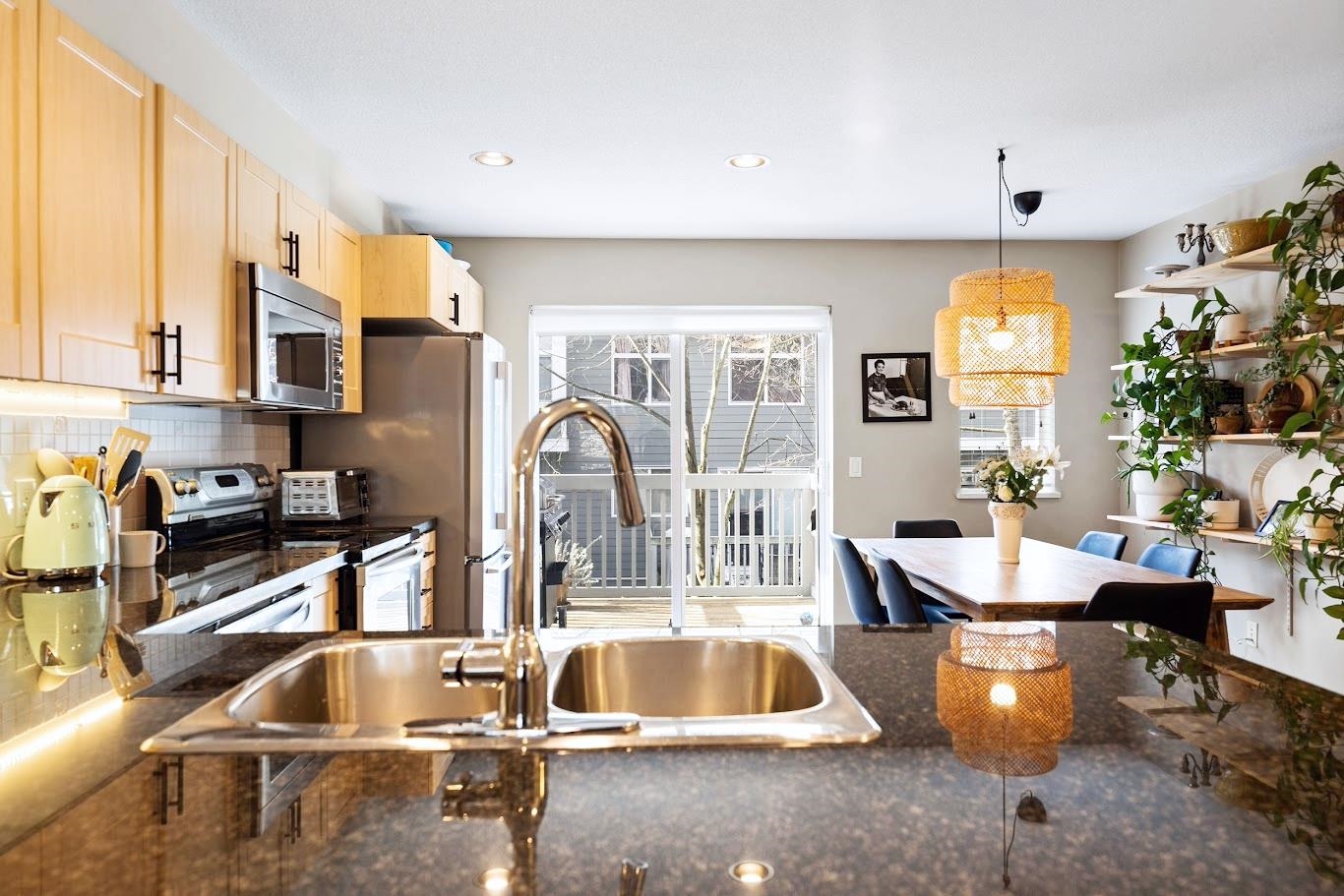 70-15168 36 Avenue, Surrey, BC, V3Z 0Z6 photo 5