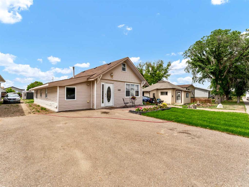 Additional image 2 of 309 1 Street NW, Redcliff, AB, T0J 2P2