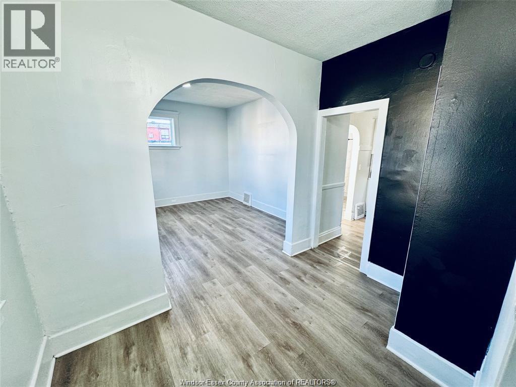 531 Langlois , Windsor, ON, N9A2G3 photo 5
