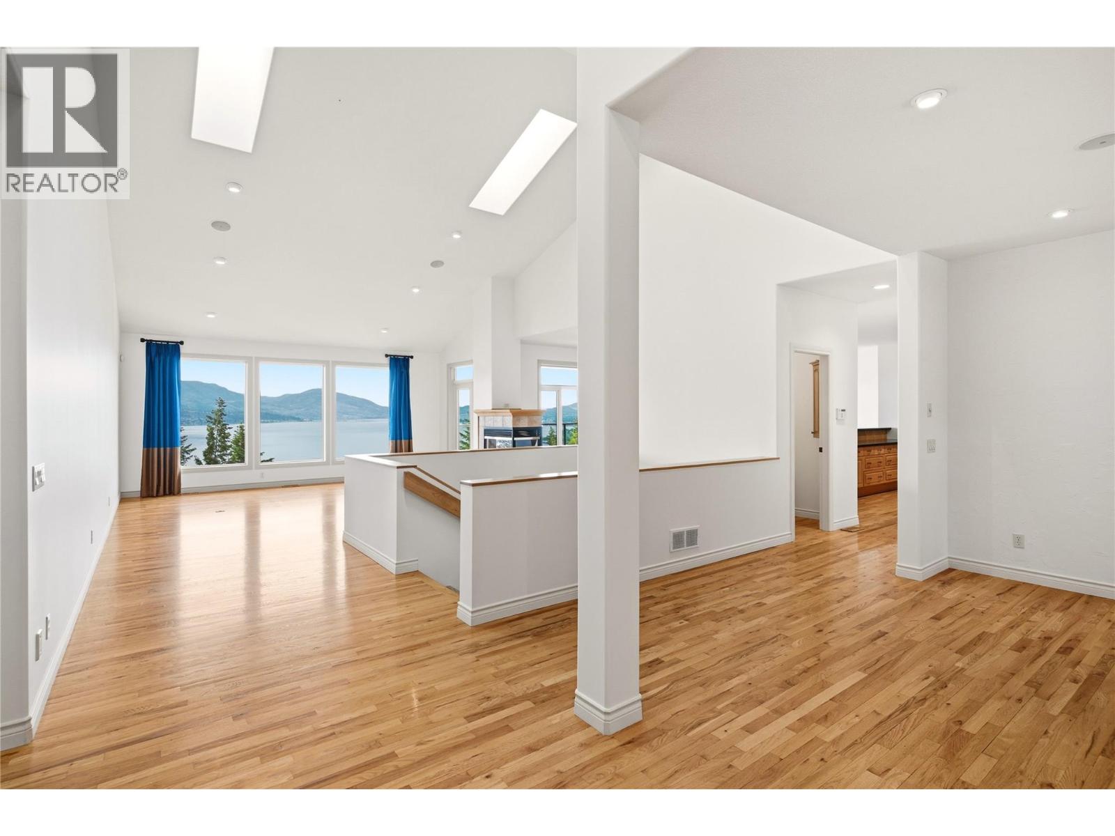Additional image 6 of 448 Viewcrest Road, Kelowna, BC, V1W4K1
