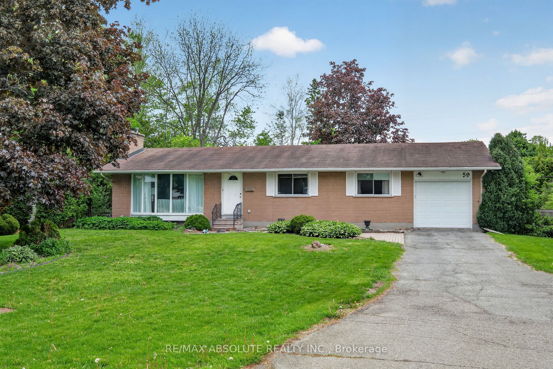 59 Evergreen Drive, Ottawa, ON, K2H 6C5