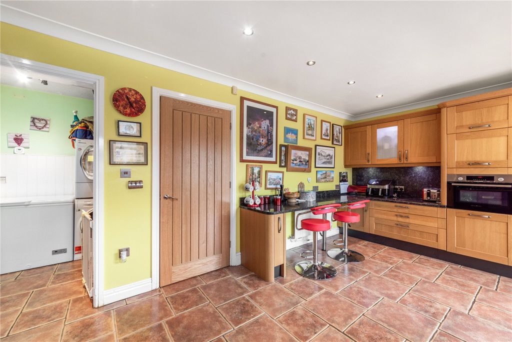 Additional image 5 of 5 bed detached house for saleFindon Close, Redditch, Worcestershire B97