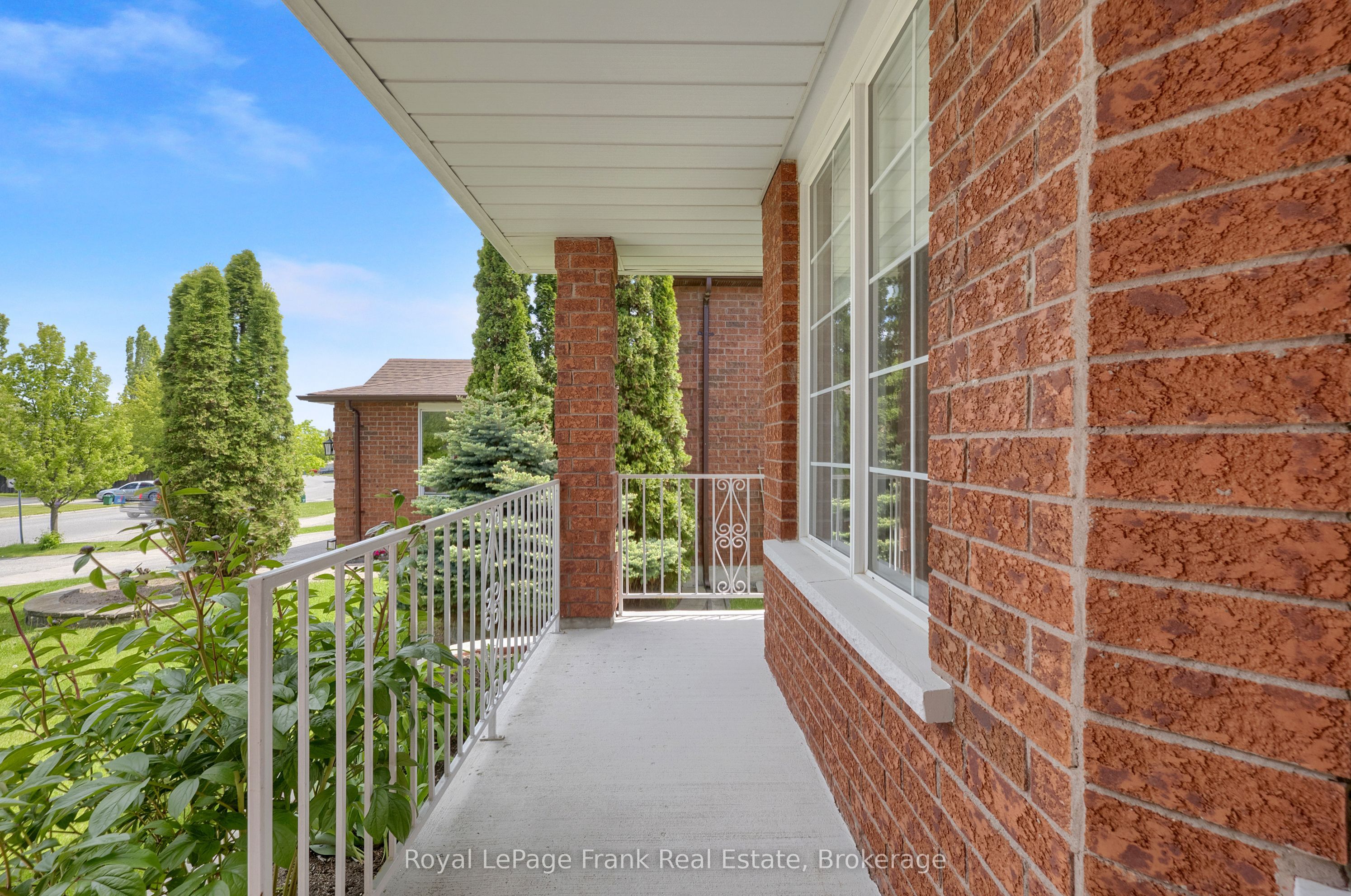 92 West Side Drive, Clarington, ON, L1C 4Y9 photo 3