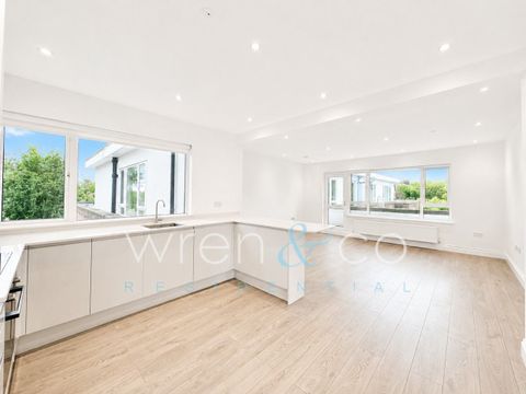 Sunningfields Road NW4