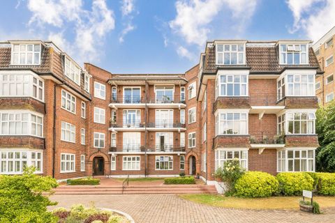 Portsmouth Road, Surbiton KT6