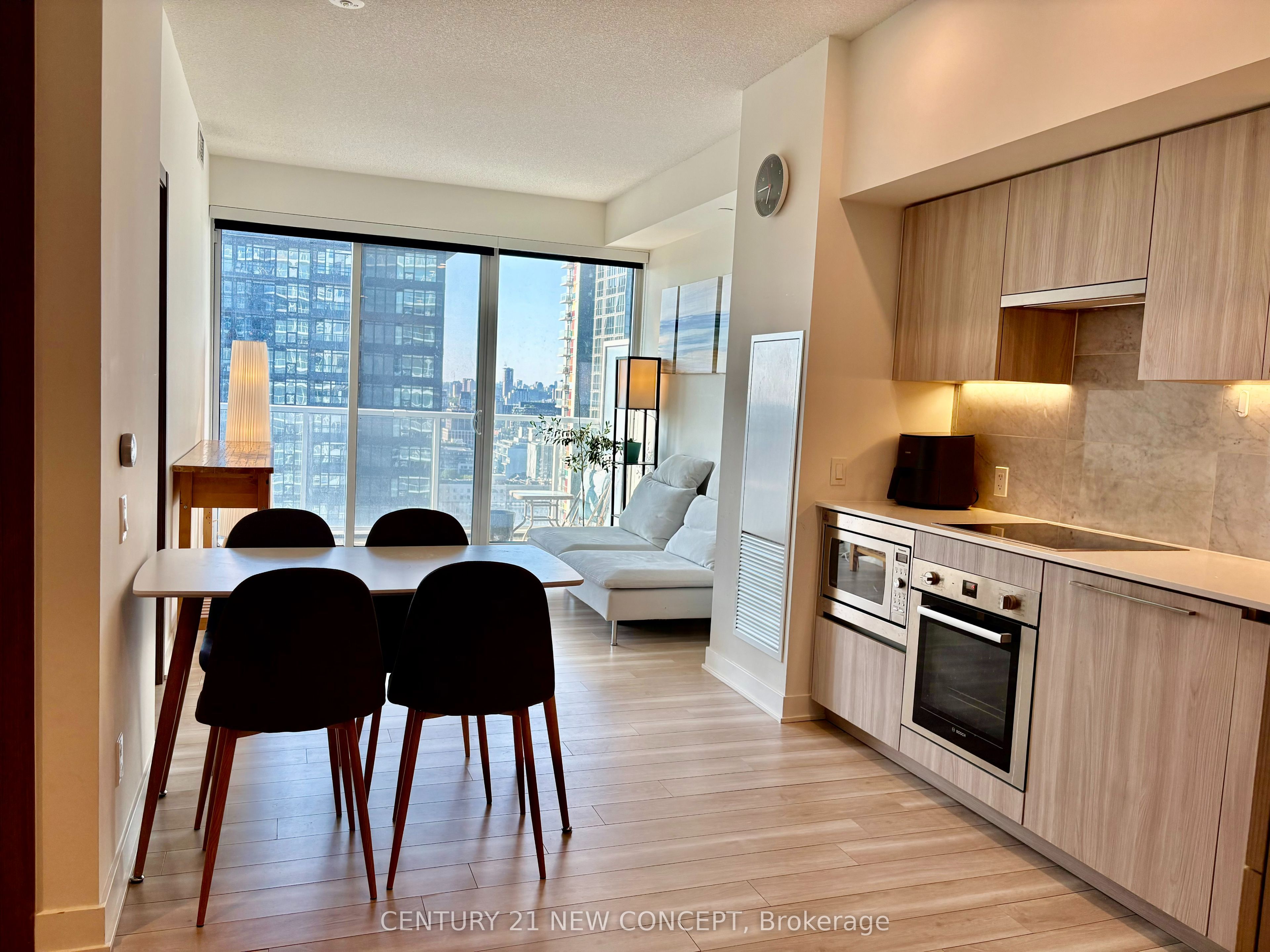 Additional image 4 of 3108-17 Bathurst Street, Toronto, ON, M5V 0N1