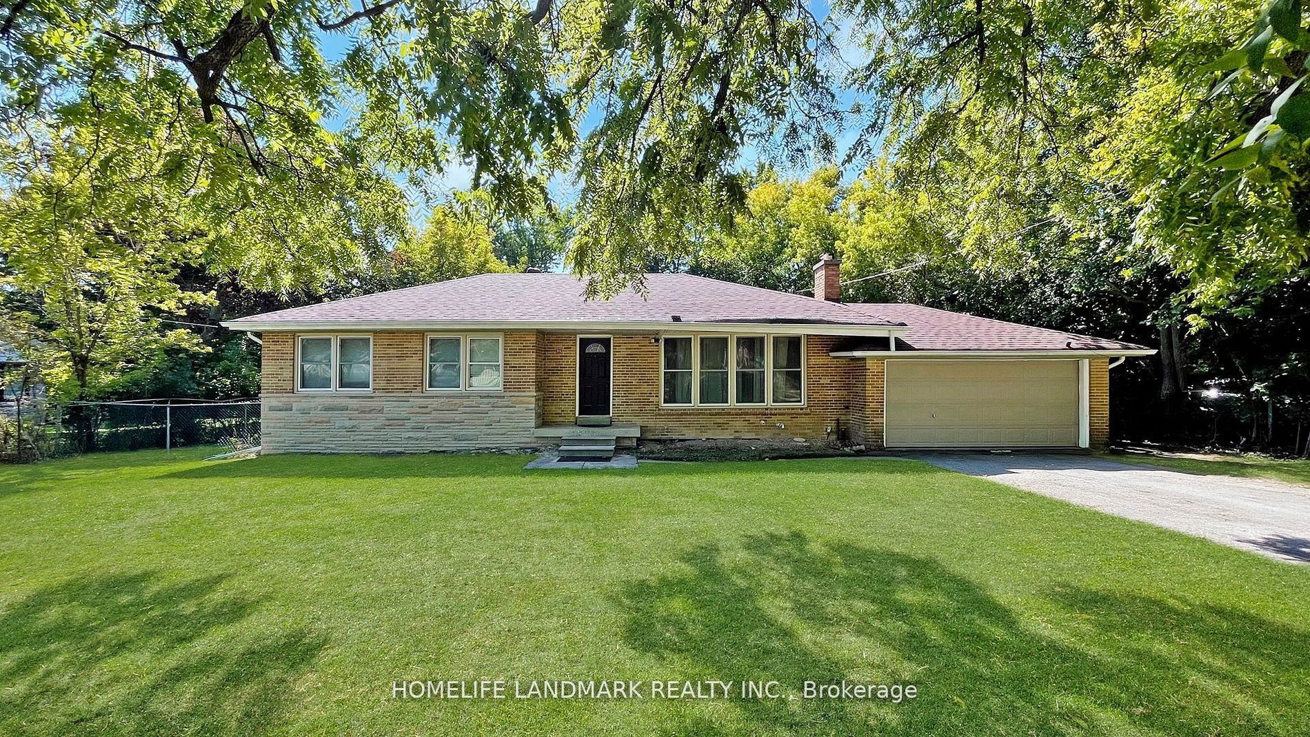 Basement-11 Uplands Avenue, Vaughan, ON, L4J 1J8