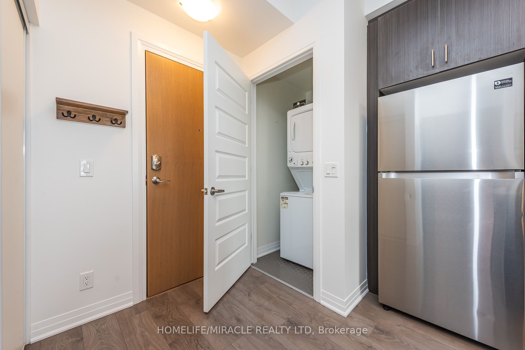 421-1105 Leger Way, Milton, ON, L9E 1K7 photo 5