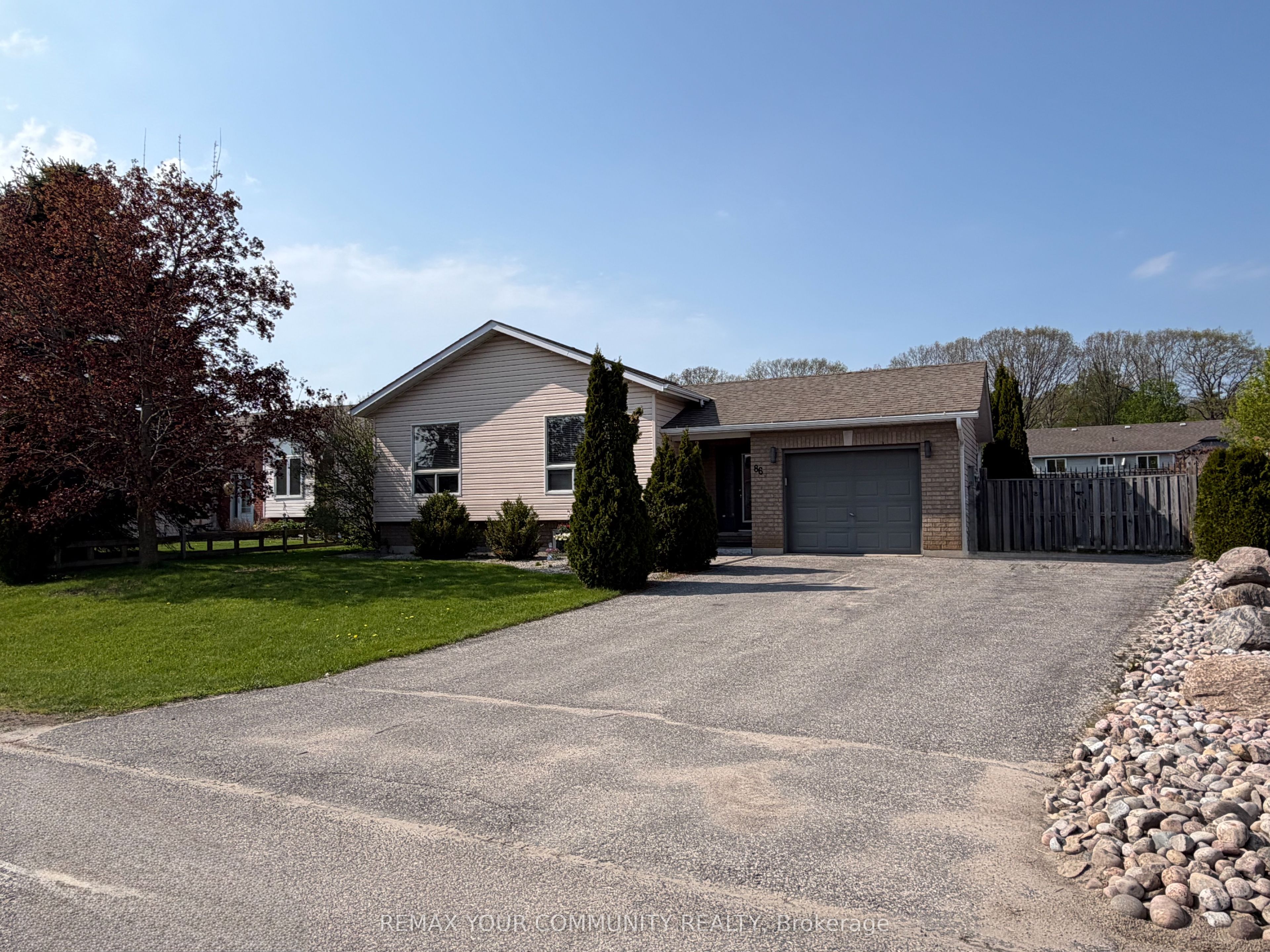 86 Oxley Drive, Penetanguishene, ON, L9M 1W1