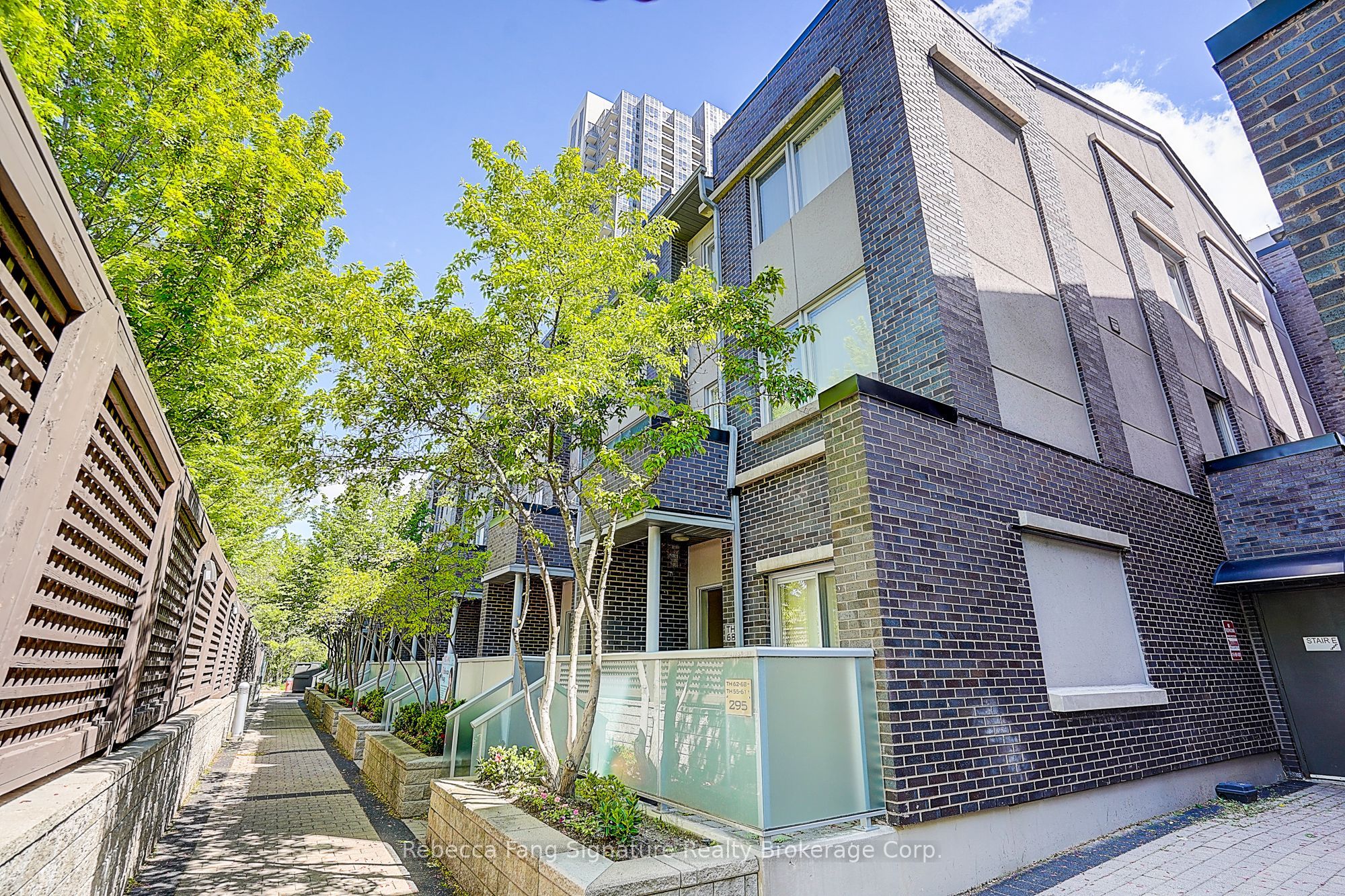 67-295 Village Green Square, Toronto, ON, M1S 0L2