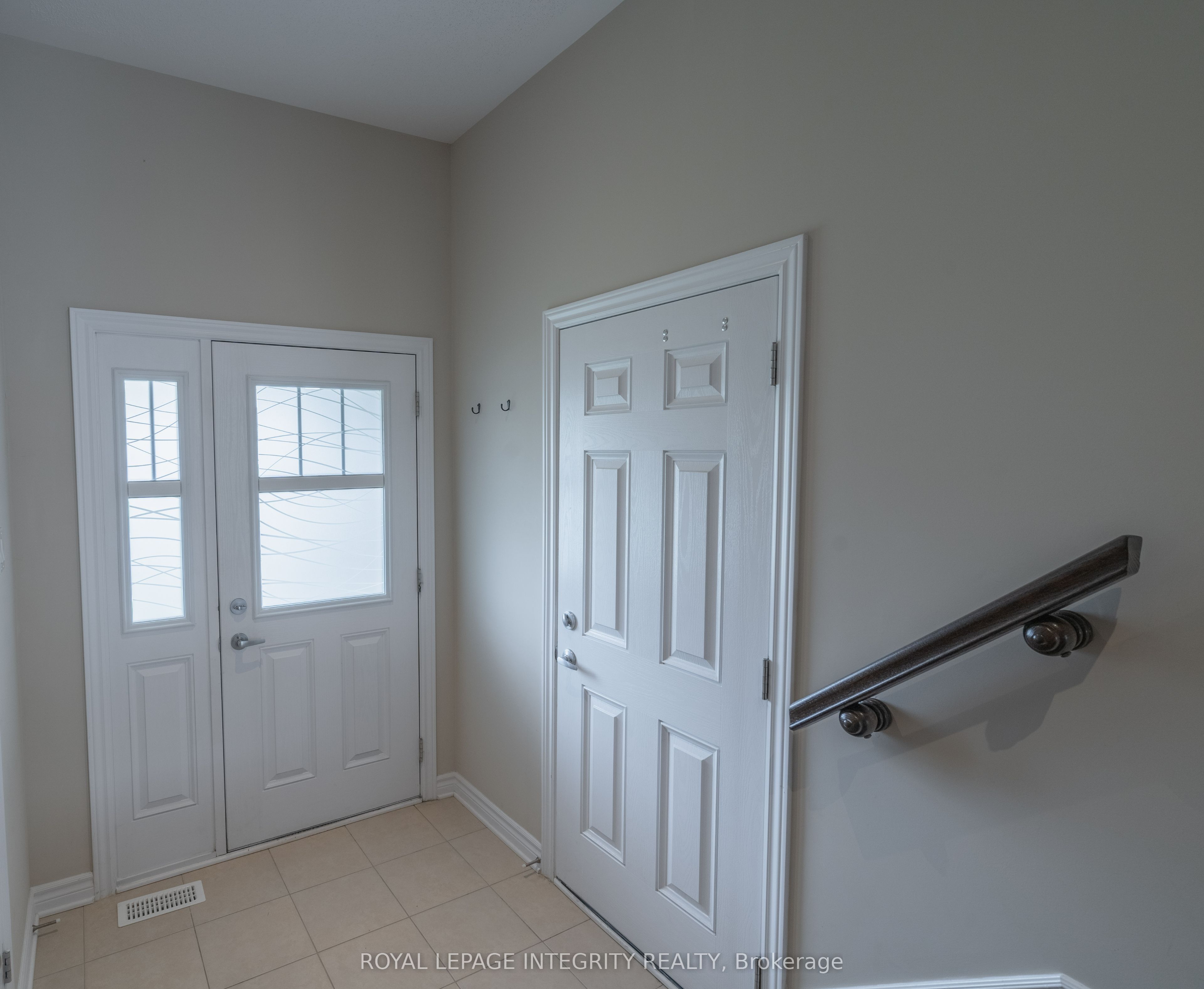 71 Fallengale Crescent, Ottawa, ON, K2T 0K9 photo 2