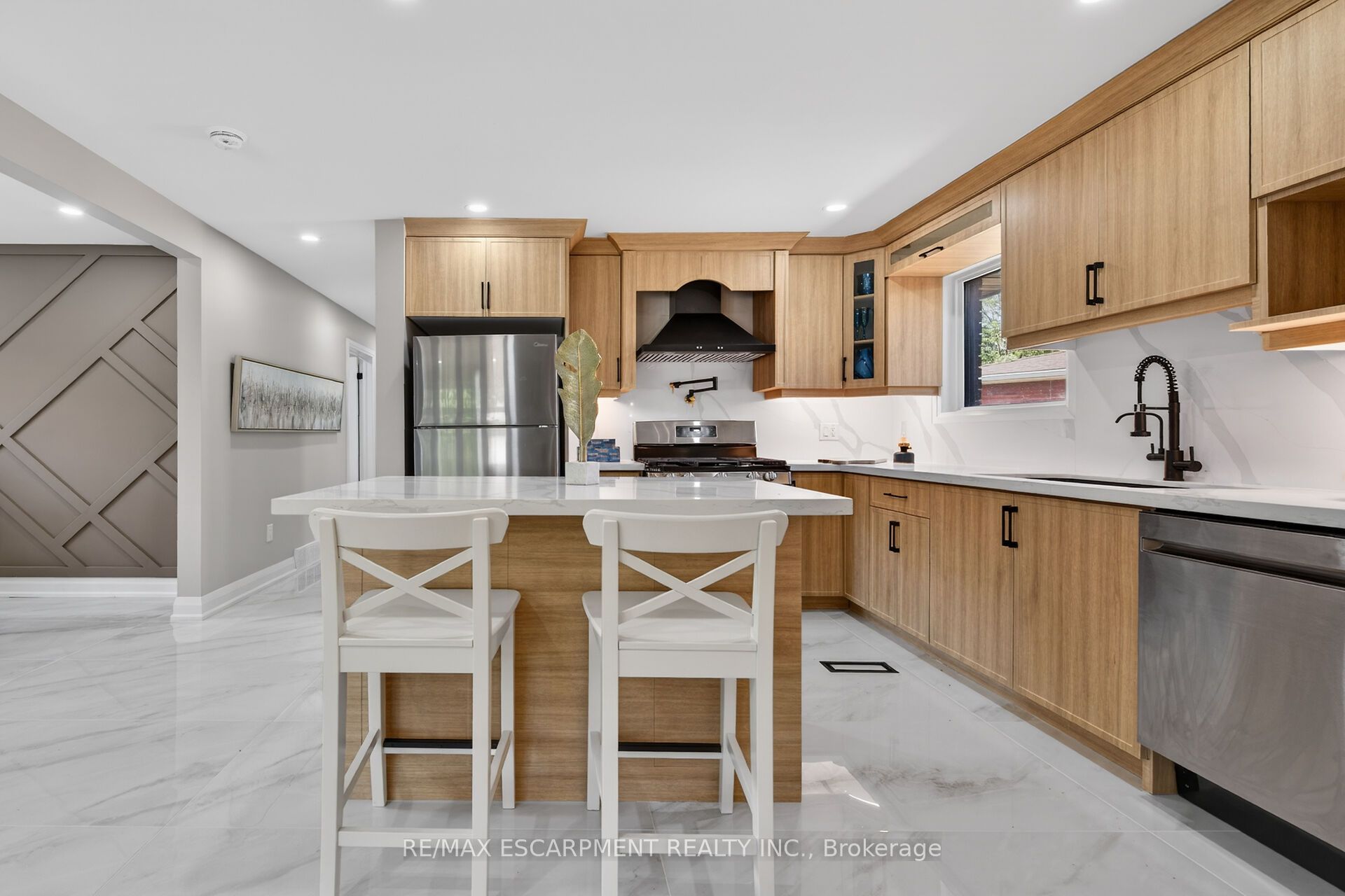 83 Riverdale Drive, Hamilton, ON, L8E 1K2 photo 5