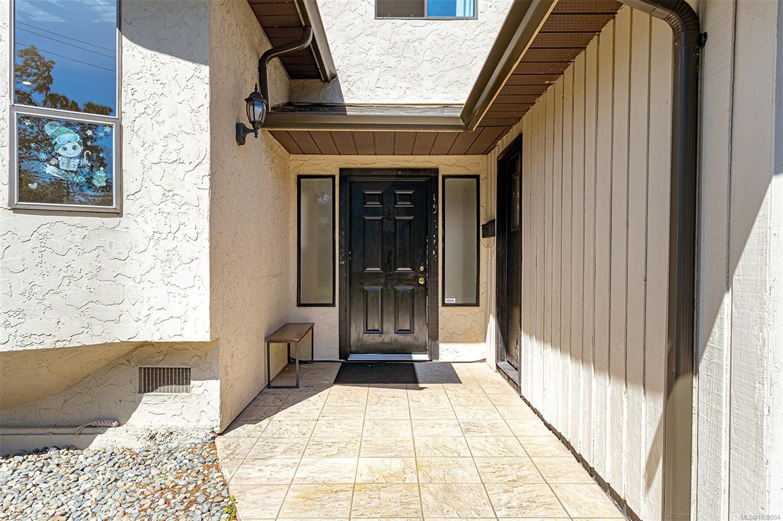 484 Goldstream Avenue, Langford, BC, V9B 2W5 photo 4
