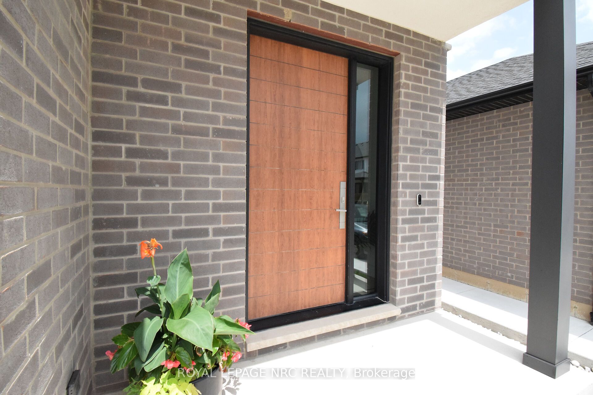 82 Ivy Crescent, Thorold, ON, L2V 0J9 photo 3