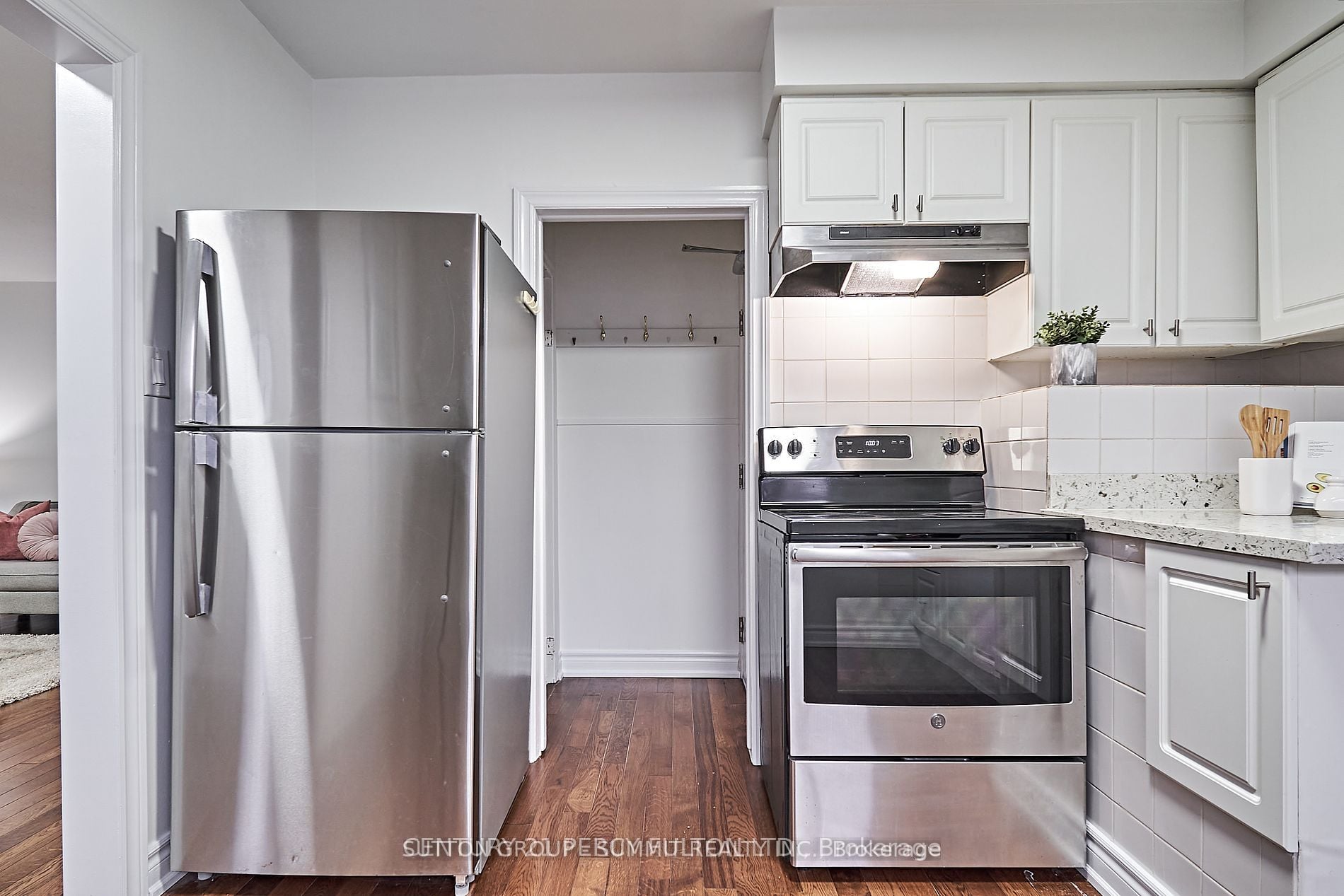 Main-48 Tulloch Drive, Ajax, ON, L1S 2S1 photo 4