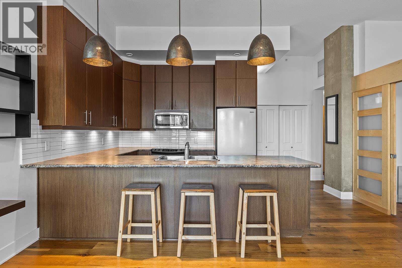 Additional image 2 of 204-1329 Ellis Street, Kelowna, BC, V1Y9X5