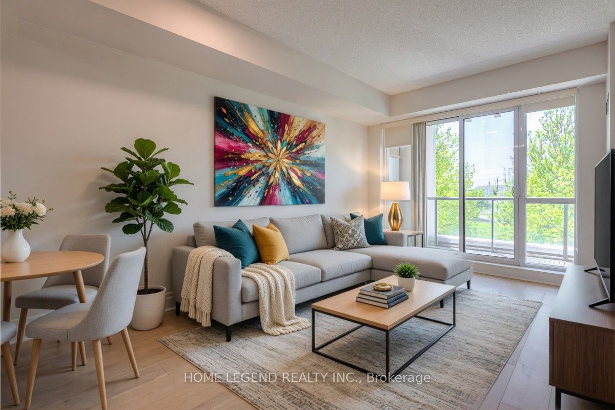 215-39 Upper Duke Crescent, Markham, ON, L6G 0B8