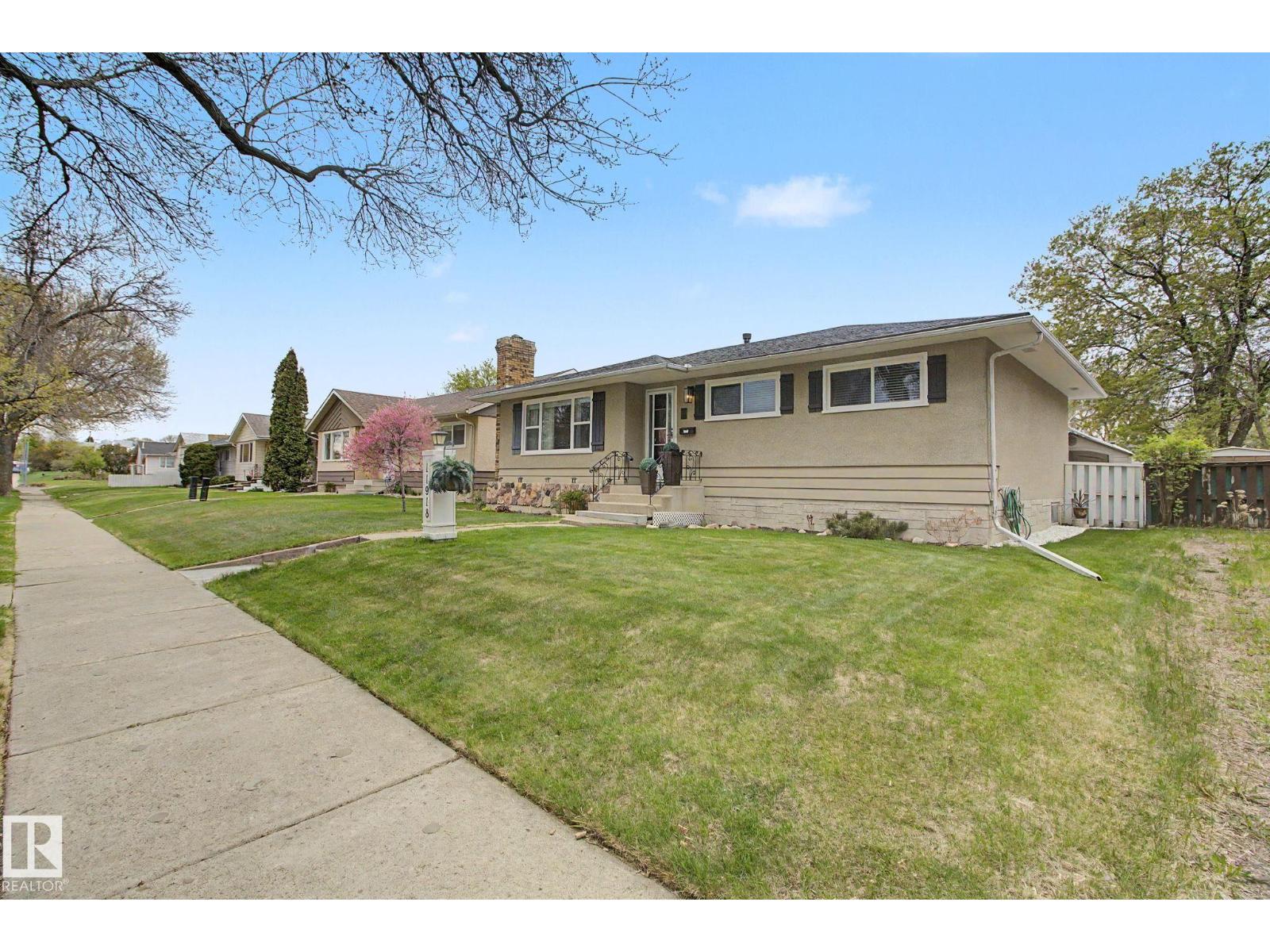 11918 43 Street NW, Edmonton, AB, T5W2P6 photo 3