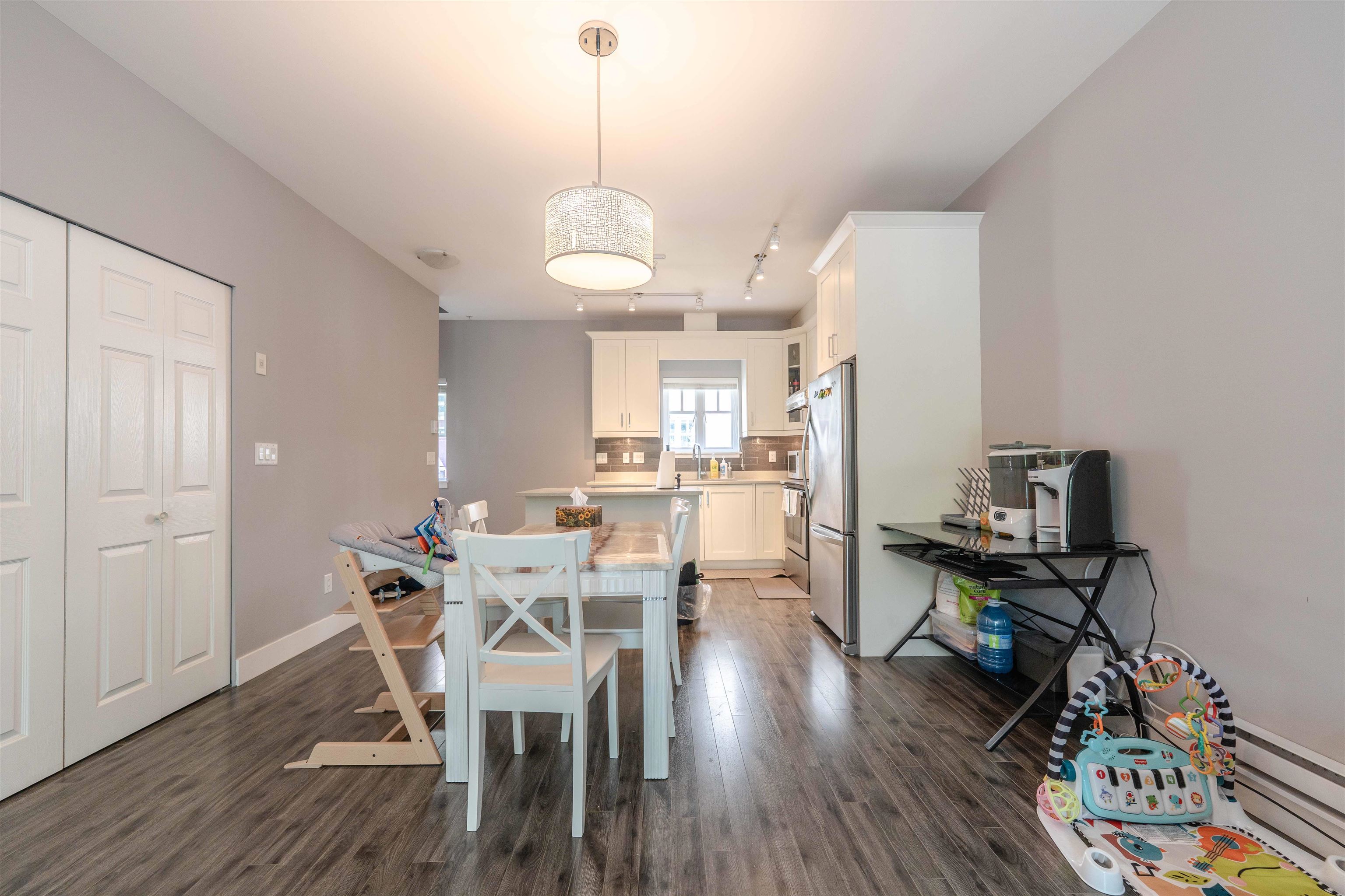 Additional image 3 of 205-2263 Triumph Street, Vancouver, BC, V5L 1L2