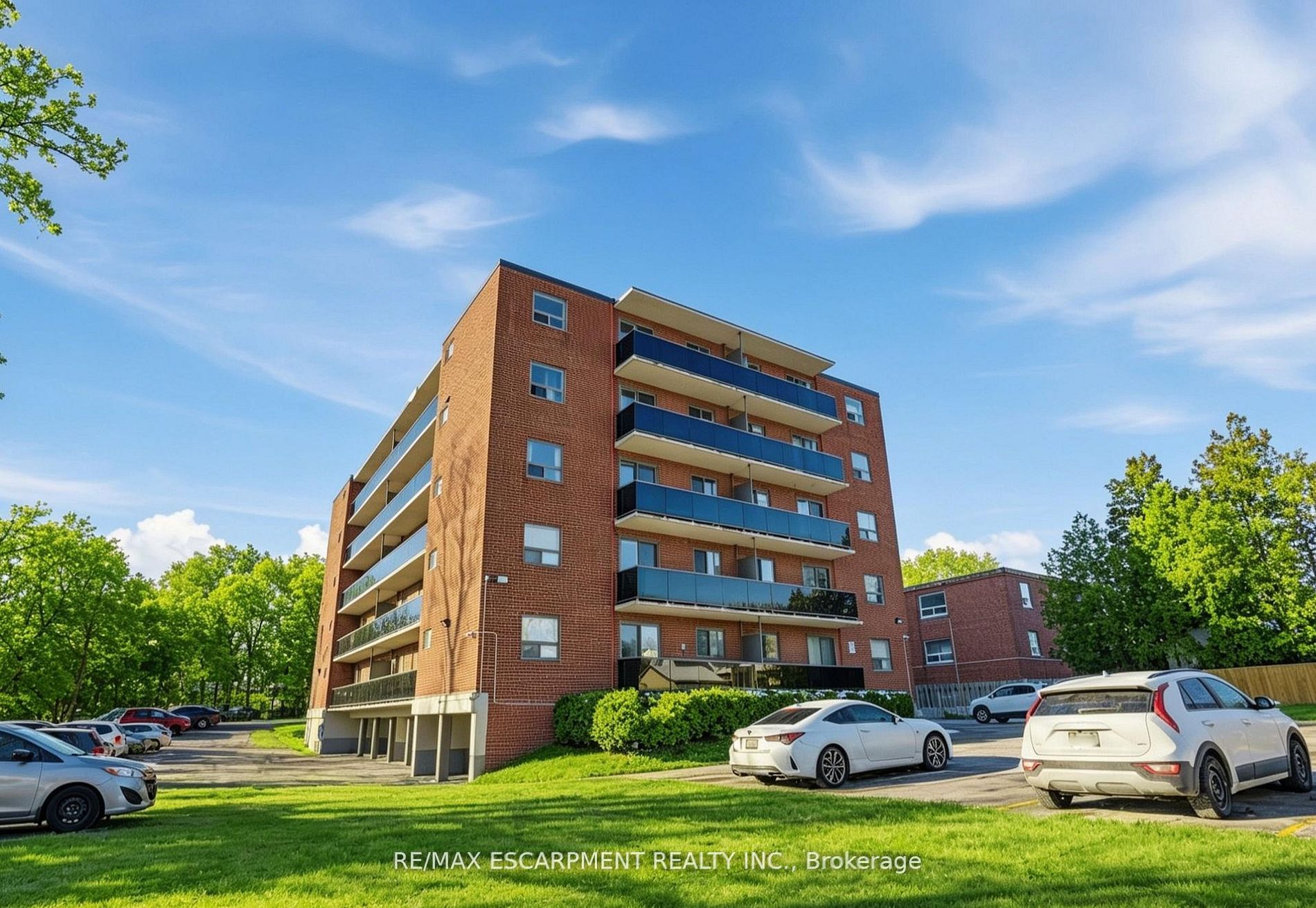 38-2373 King Street E, Hamilton, ON, L8K 1X9