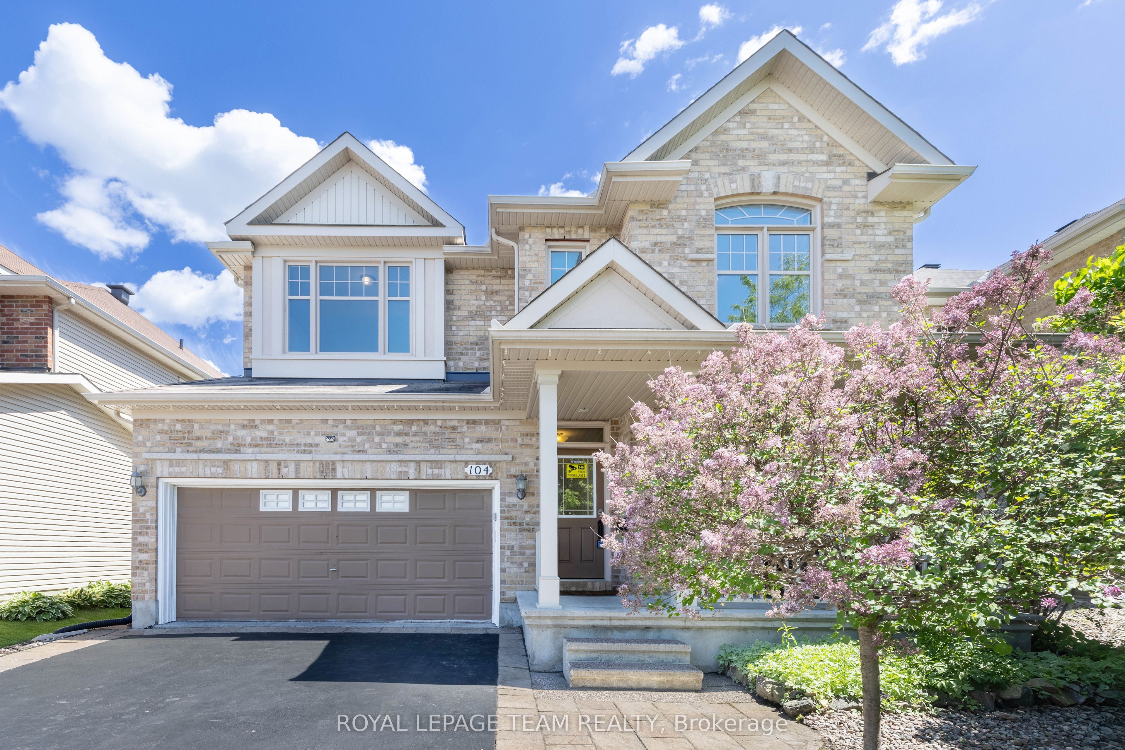 104 Panisset Avenue, Ottawa, ON, K2T 0E2