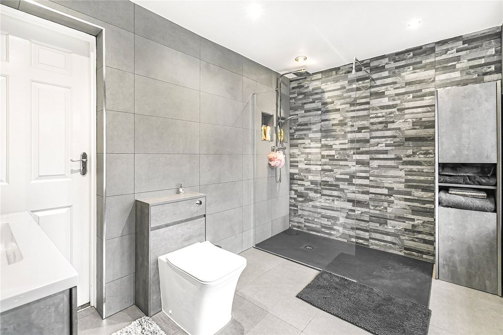 Additional image 25 of 5 bed detached house for saleNewlands Avenue, Radlett, Hertfordshire WD7